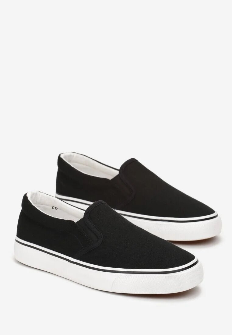  Teniși Negri
