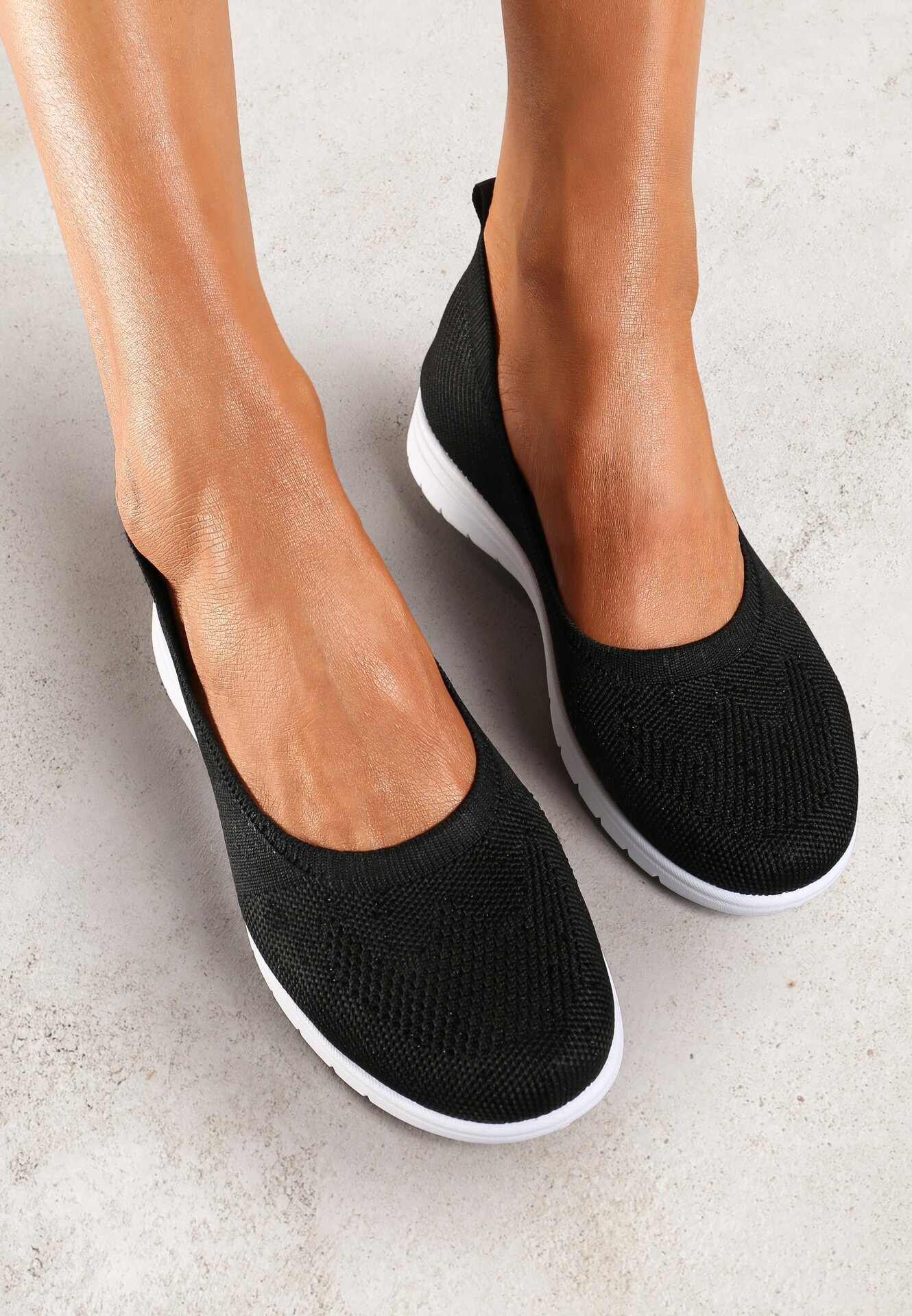  Tenisi negri slip-on pe talpă plată decorați cu imitație de zirconii Foviana