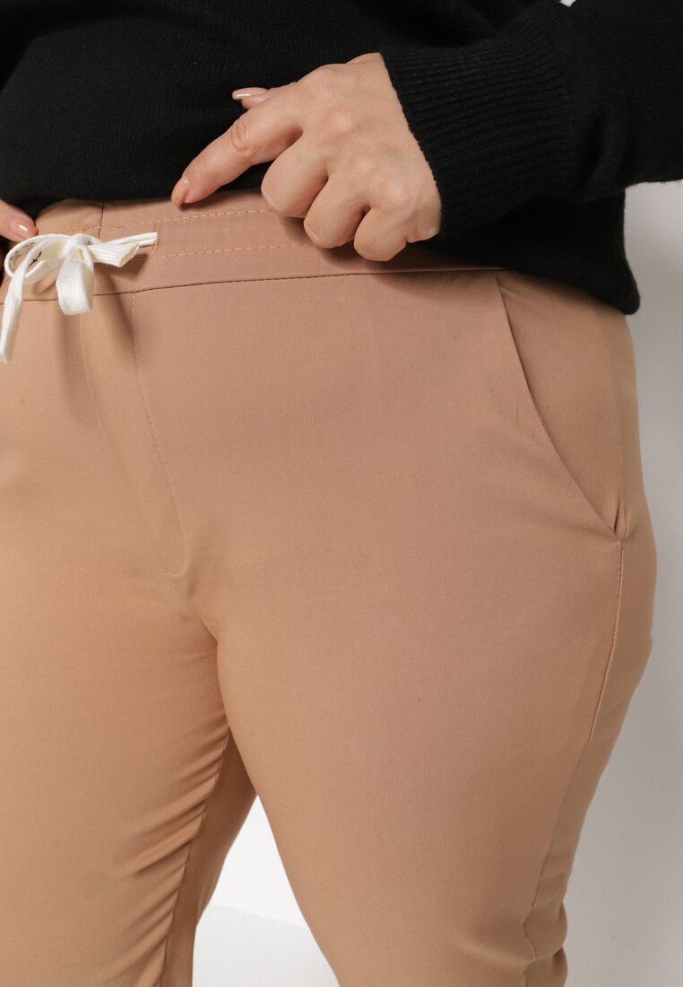 tp collection Pantaloni bej din bumbac decorați cu șnur cu inscripția Olemira