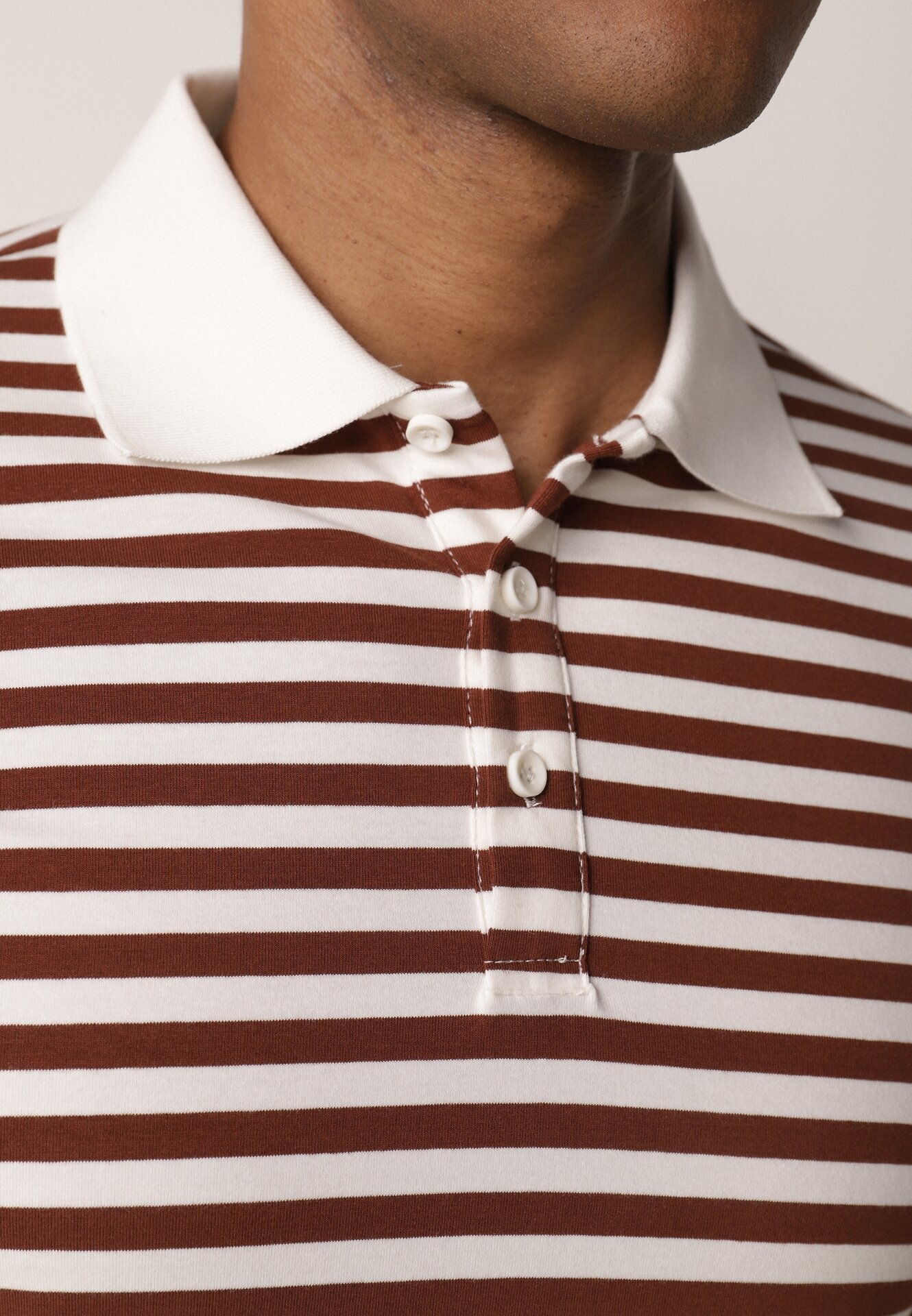  Tricou Maro