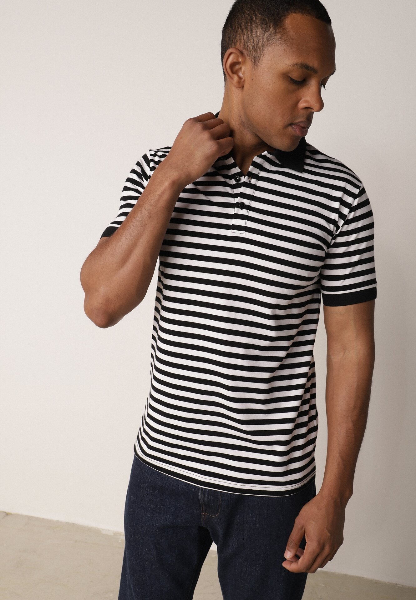  Tricou Negru