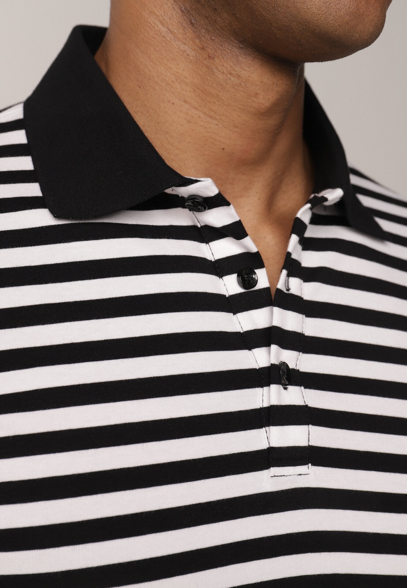 Tricou Negru