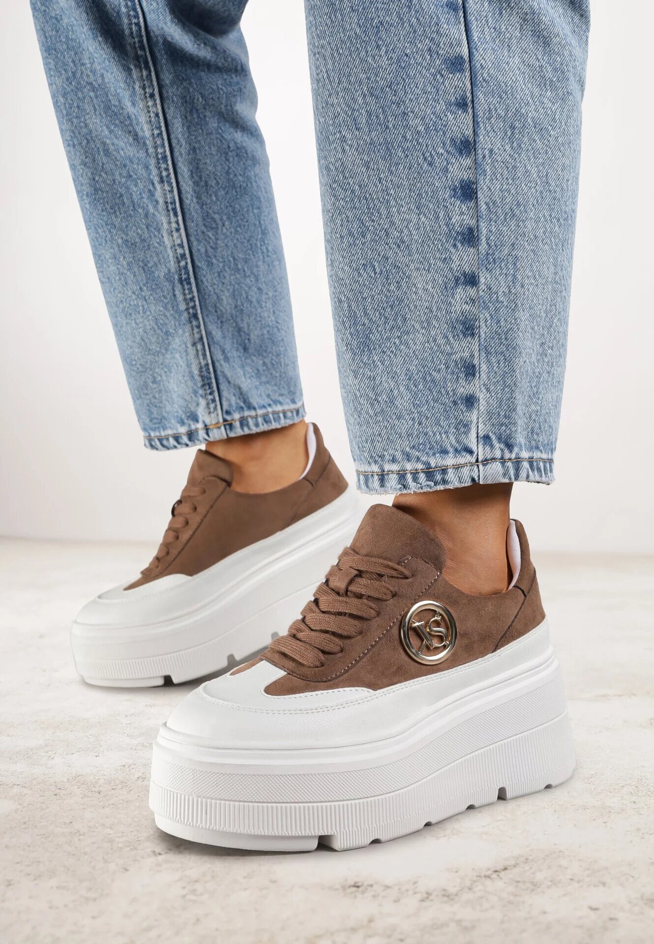 vices Adidași Maro-Alb pe Platformă Decorați cu Aplicație Rotundă Wodvire