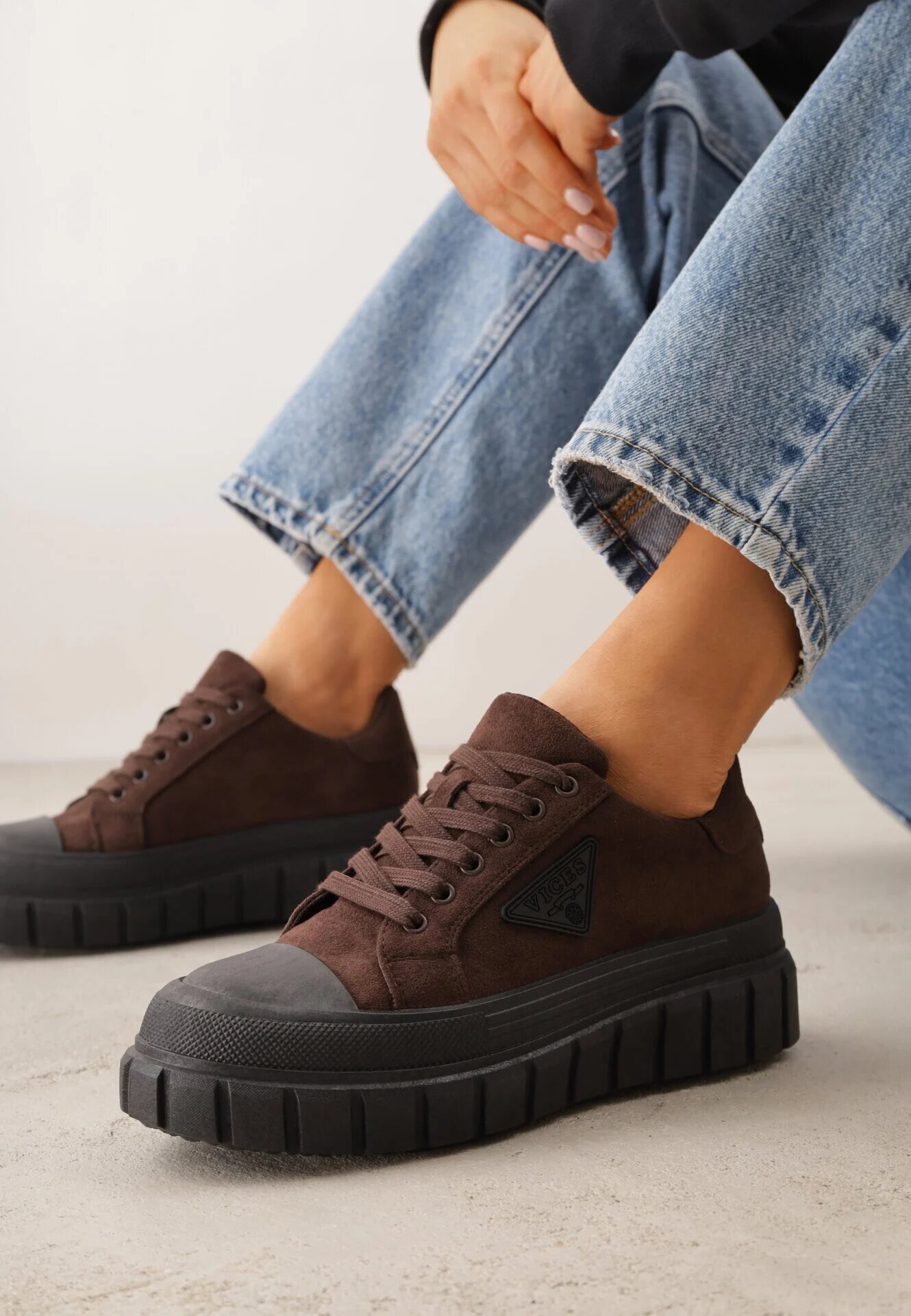 vices Adidași Maro cu Talpă Groasă cu Aplicație Geometrică Leanae