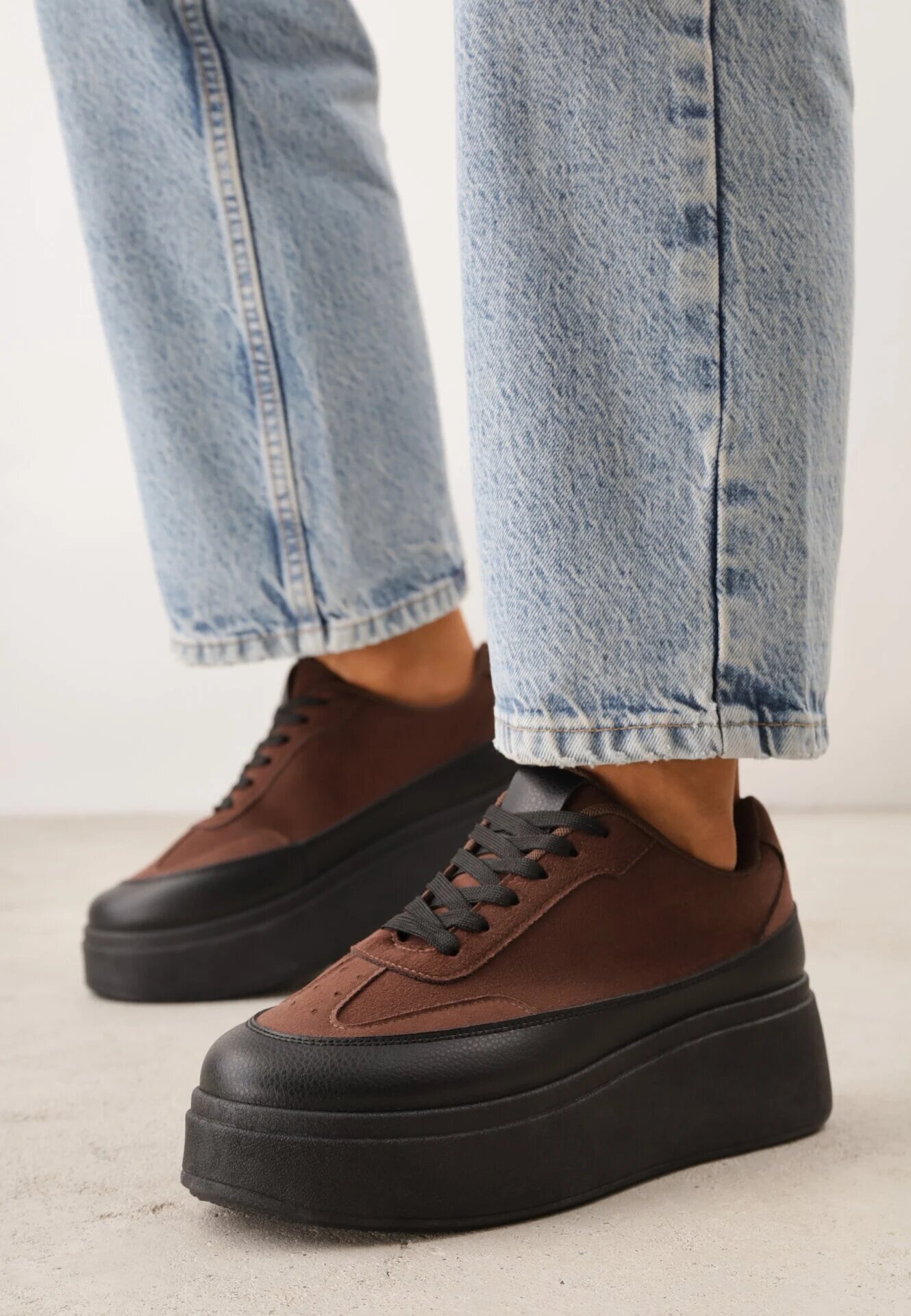 vices Adidași Maro pe platformă în stilul anilor '90 Donah