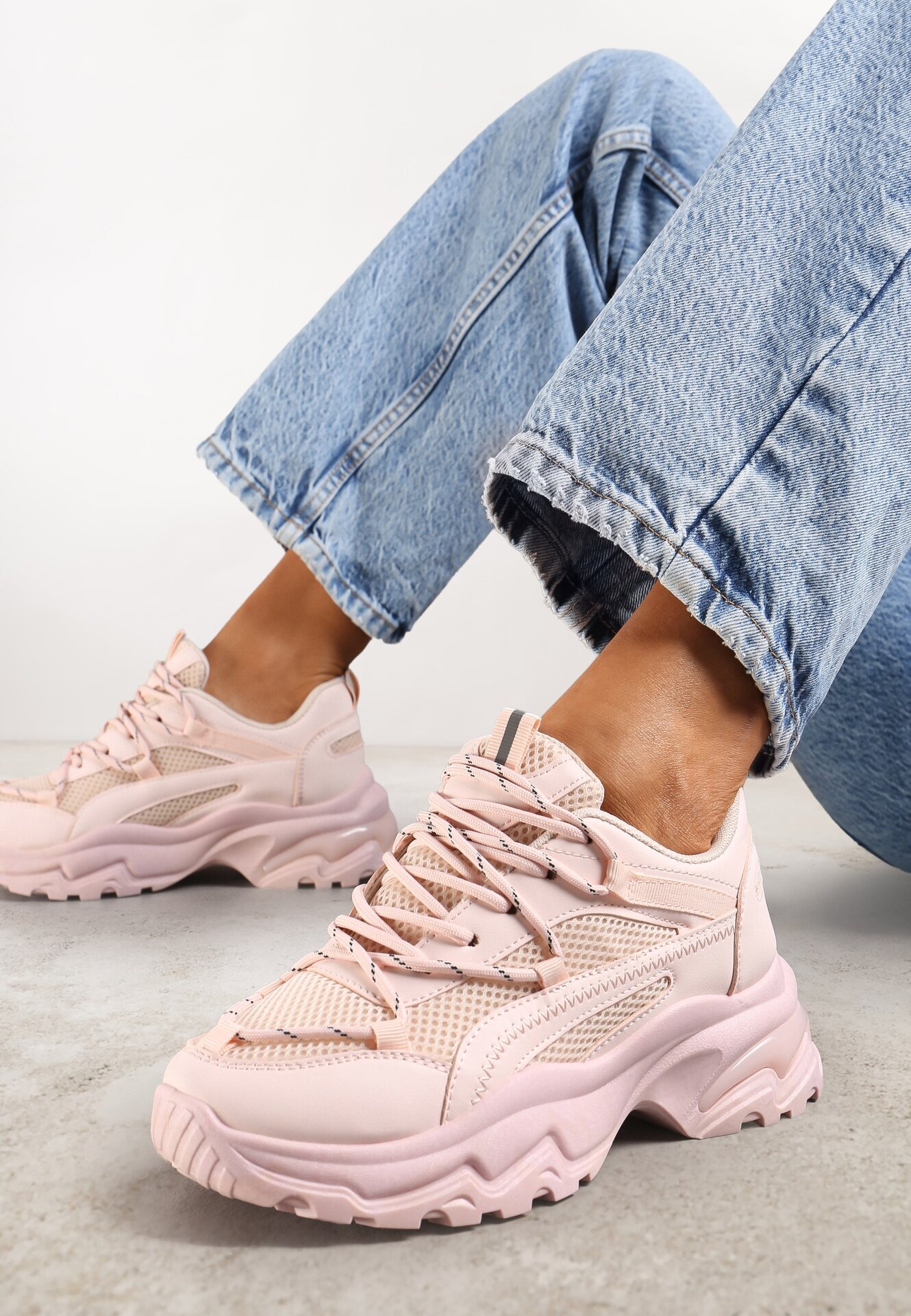 vices Adidași Roz cu talpă reliefată cu șireturi decorative și inserții din plasă Xerxia