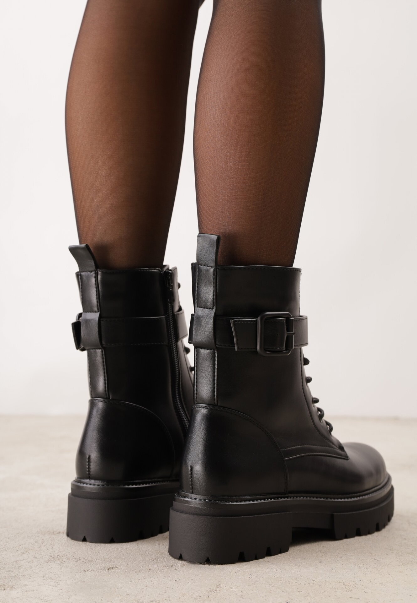 vices Botine Worker Negre cu Curea Decorativă cu Cataramă Feillis