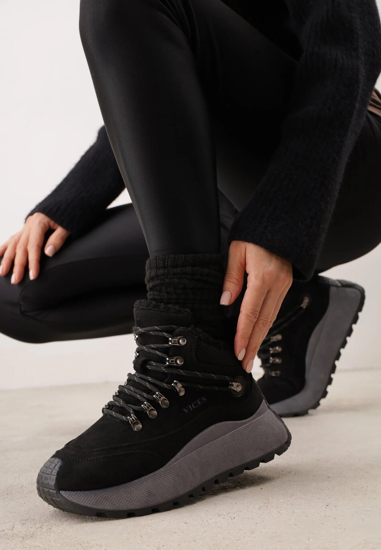 vices Ghete de zăpadă tip Sneakers Negre Sportive pe Talpă Groasă Nellsana