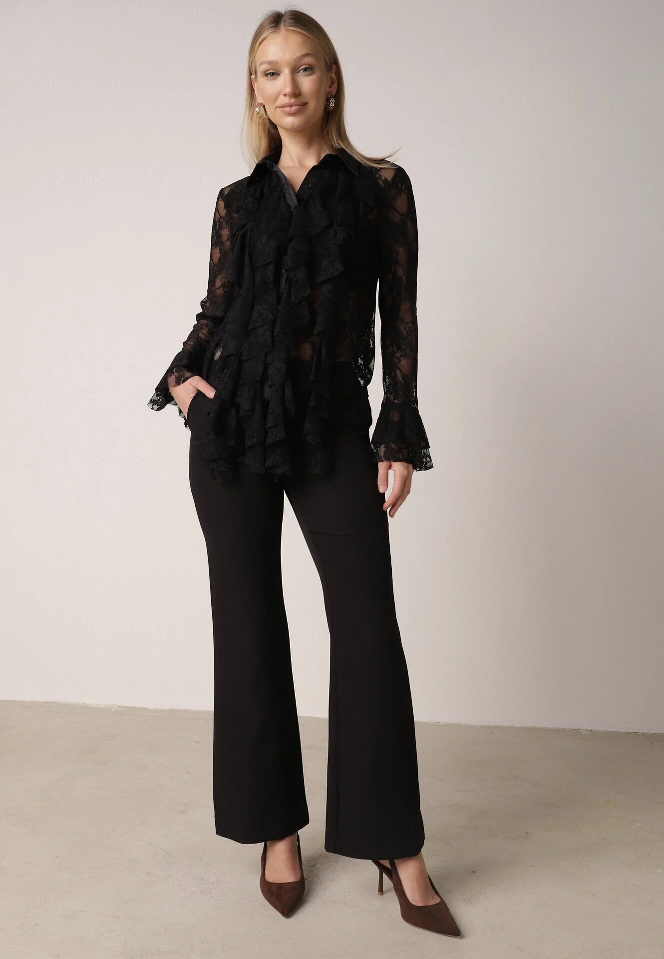 vices Pantaloni de costum negri tip clopot Tessaria
