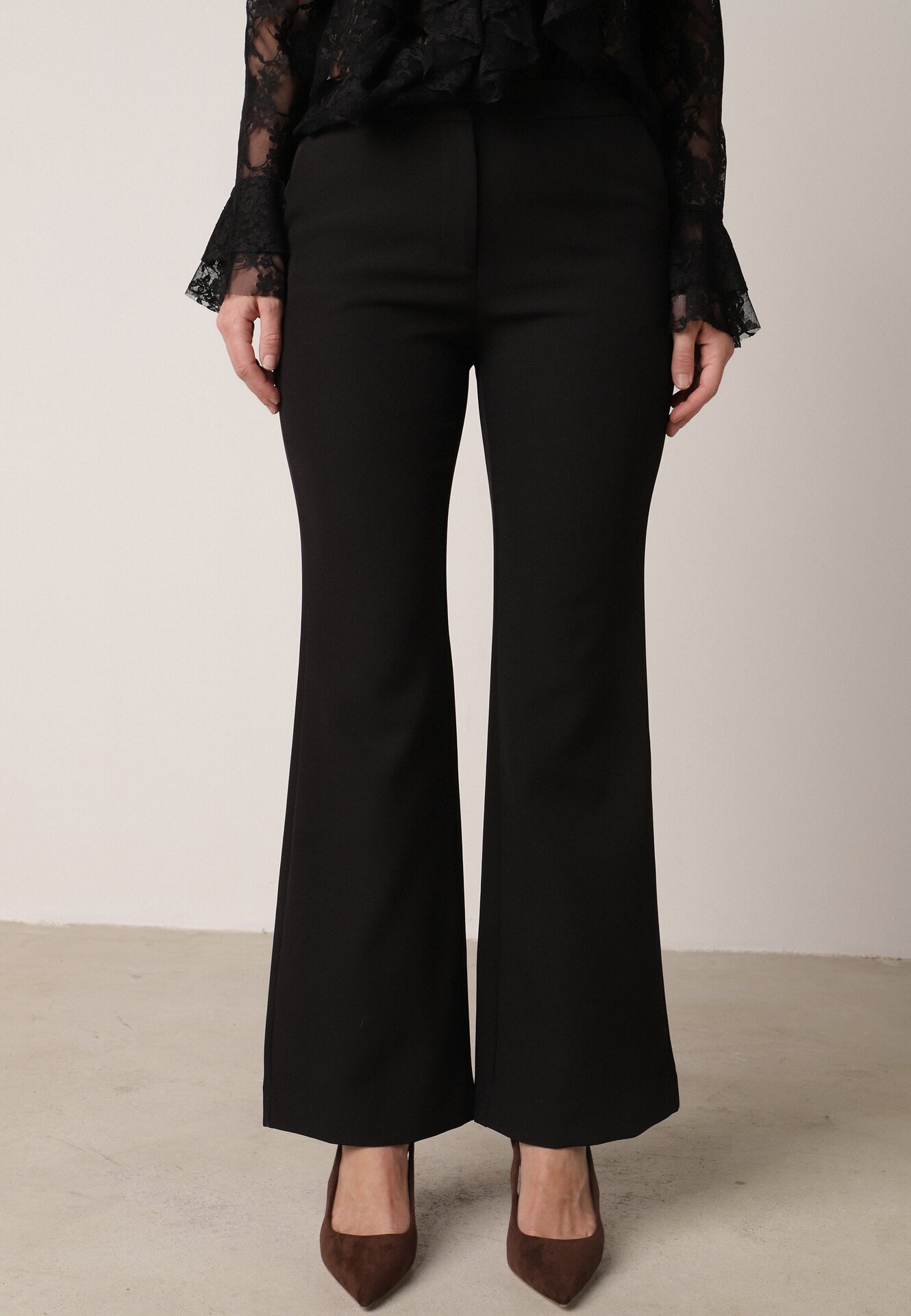 vices Pantaloni de costum negri tip clopot Tessaria