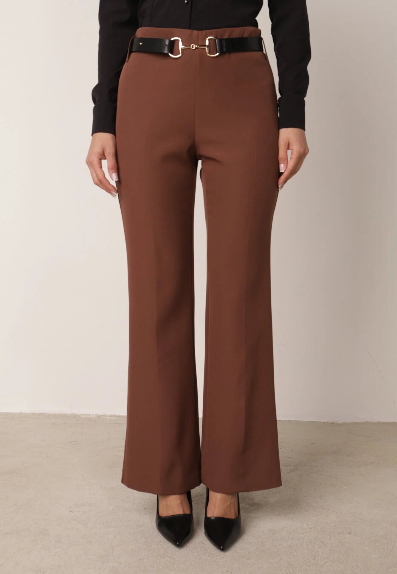 vices Pantaloni eleganți evazați cu dungă ornamentați cu dungi Neronia Maro