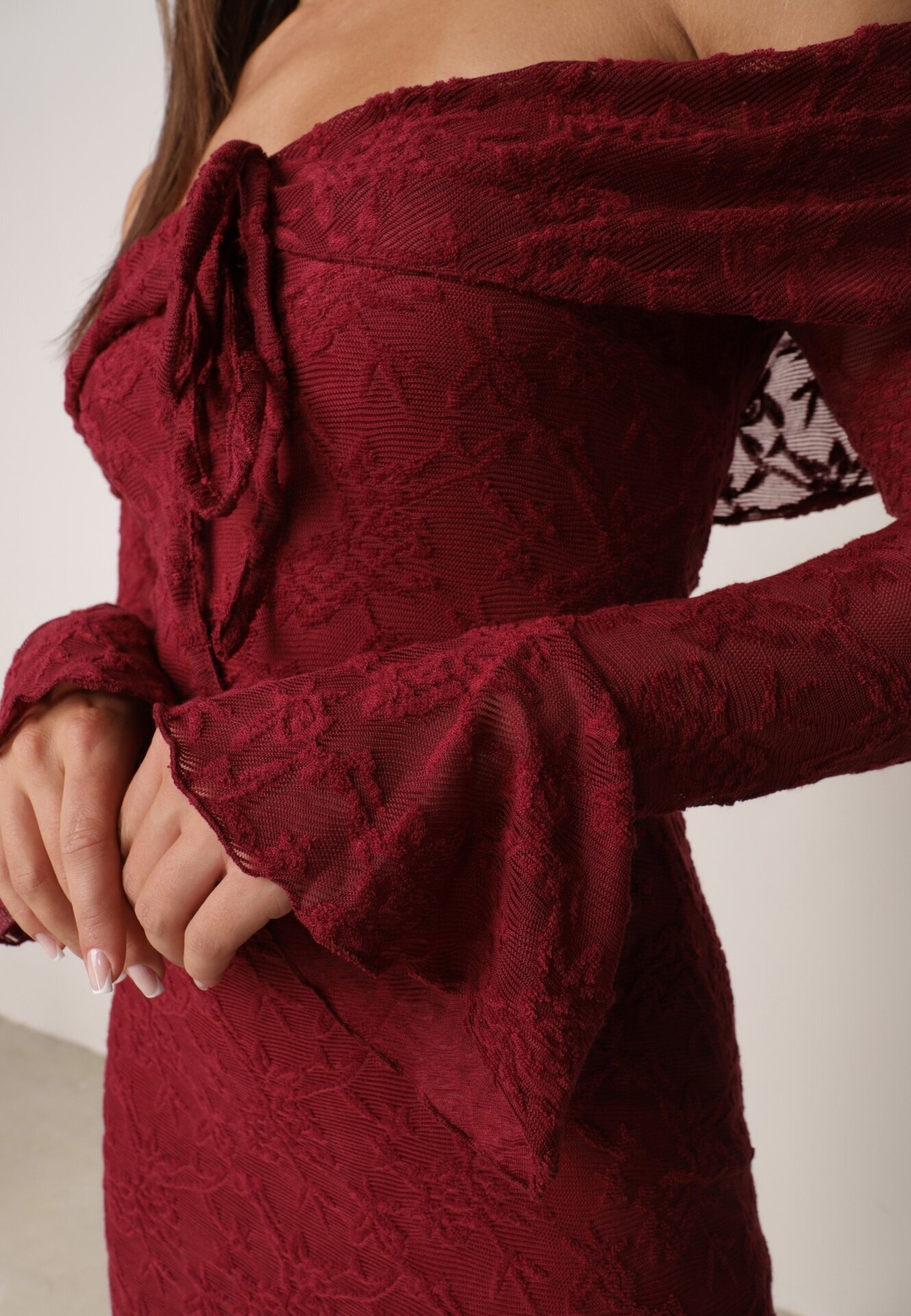 vices Rochie ajustată tip hispană din dantelă Senata Bordo