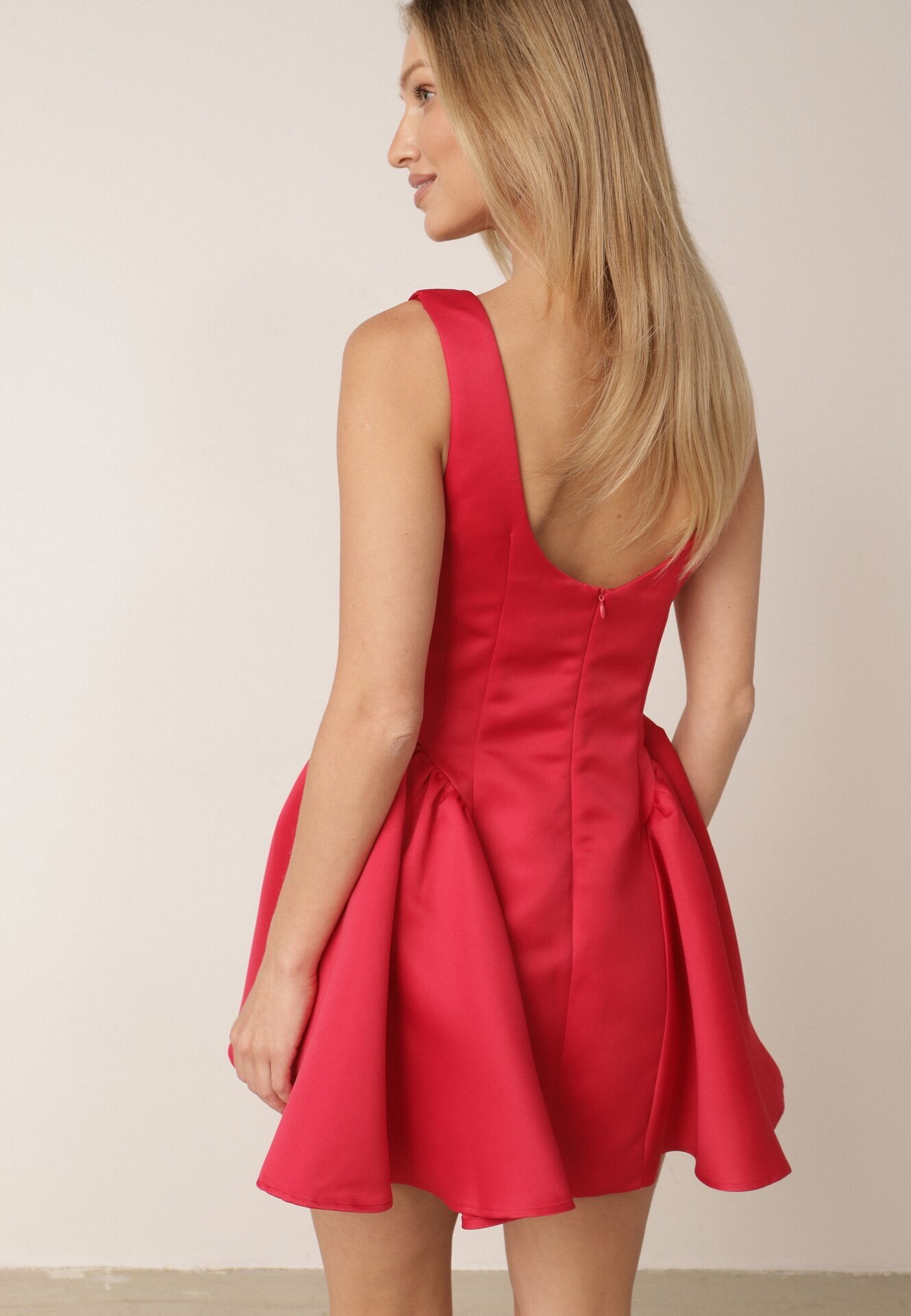 vices Rochie elegantă cu croială evazată fără mâneci Eupene Roșie