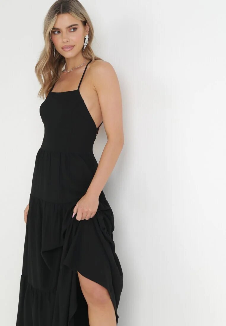 vices Rochie Maxi Neagră pe bretele subțiri cu legătură la spate decorată cu volane Beatrics