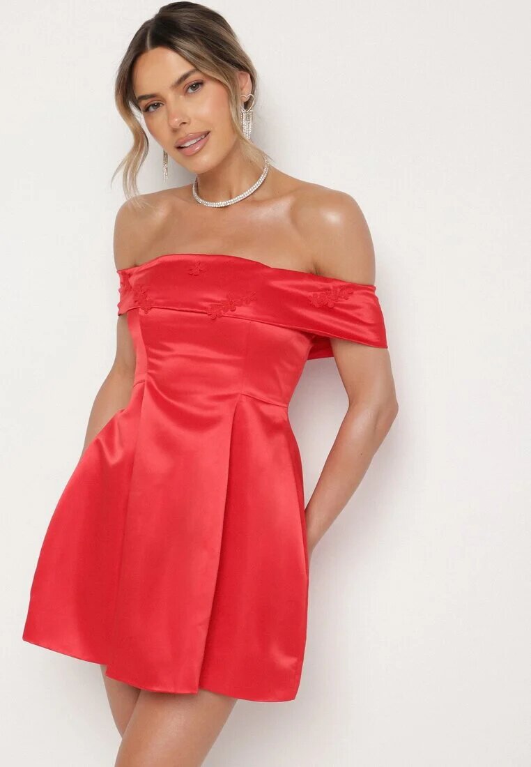 vices Rochie Roșie Satinată Stil Spaniol cu Aplicații Florale Fennalisa