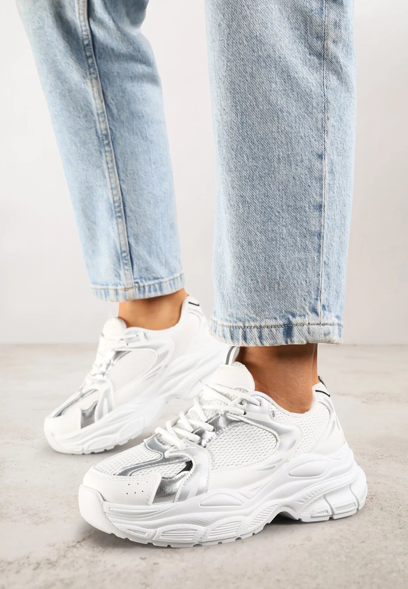 vices Sneakers Alb-Argintii cu Talpă Groasă cu Imprimeuri Nativine