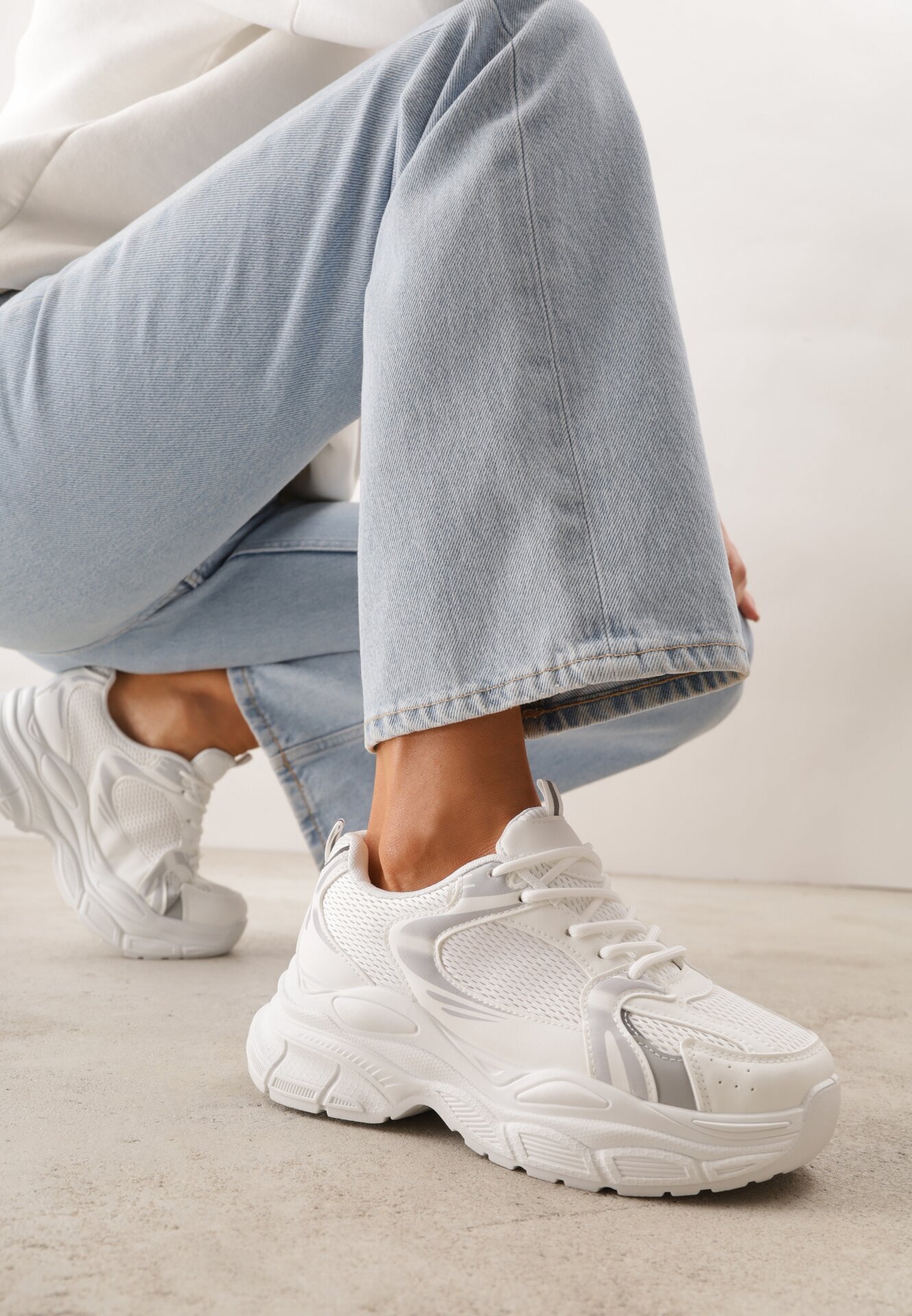 vices Sneakers Albi cu Talpă Groasă Reliefată cu Perforație Elanatia