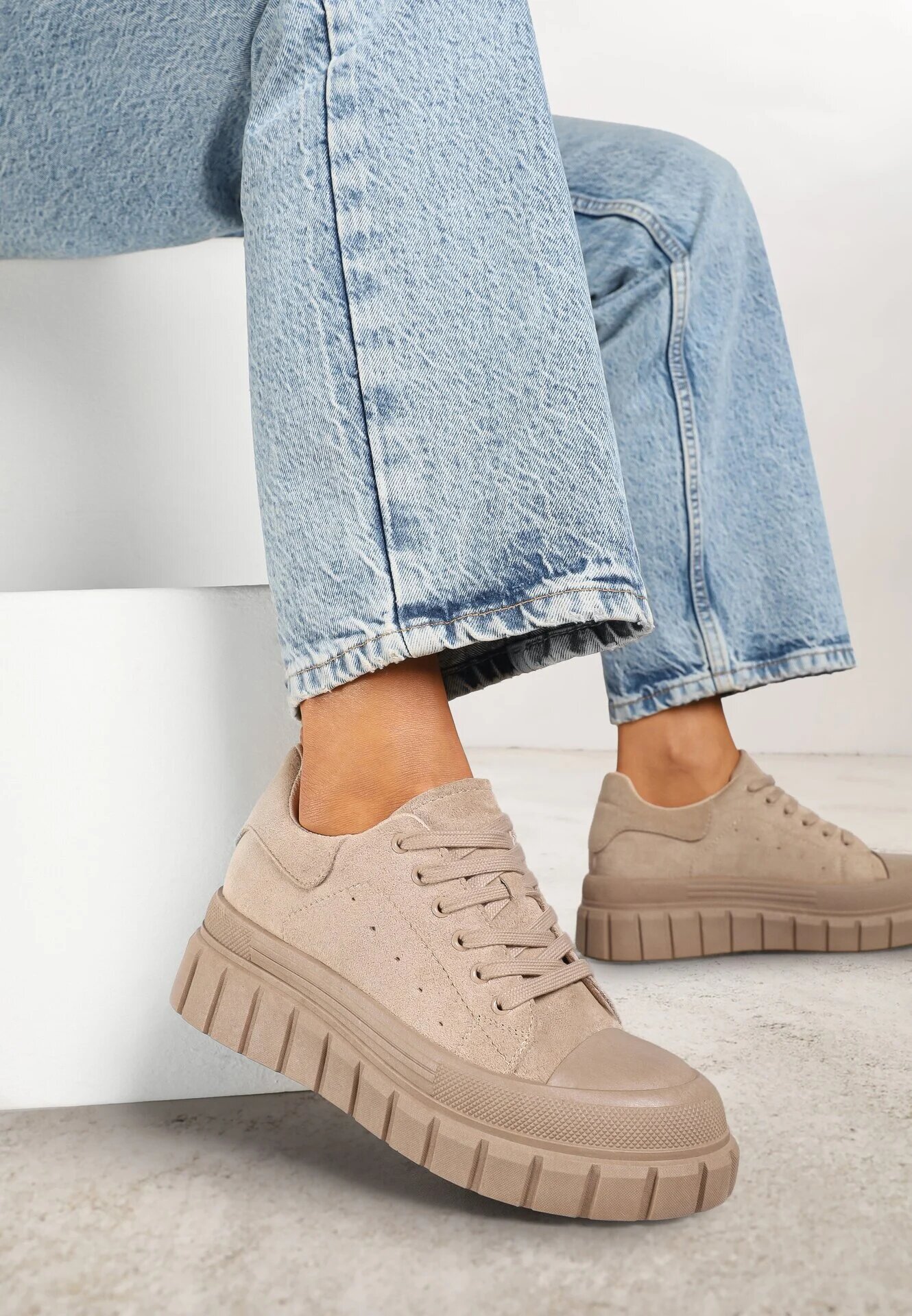 vices Sneakers Bej închis cu talpă groasă în relief cu perforații Lealita