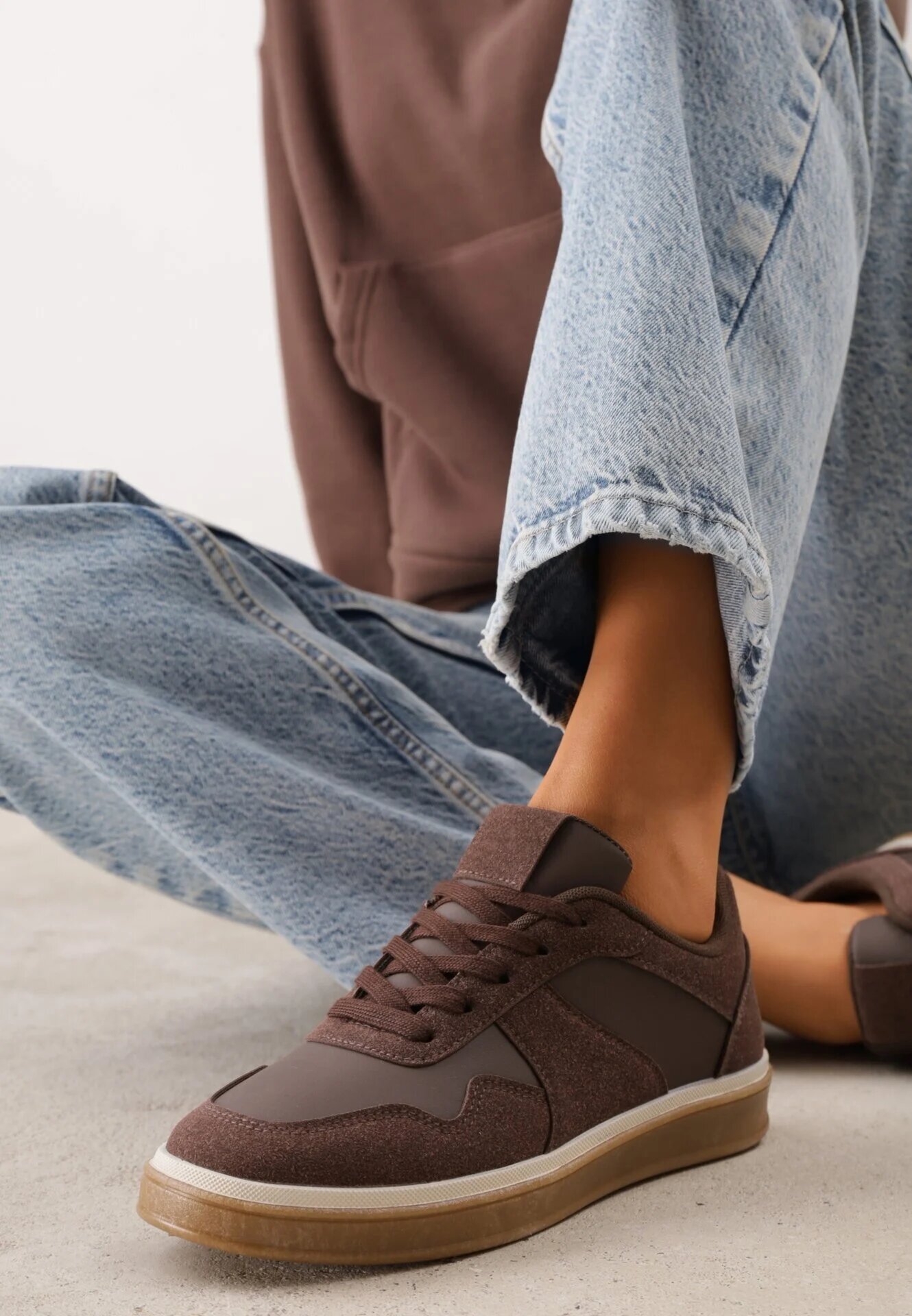 vices Sneakers Clasic cu inserții cu textură de nubuc Kalianna Maro
