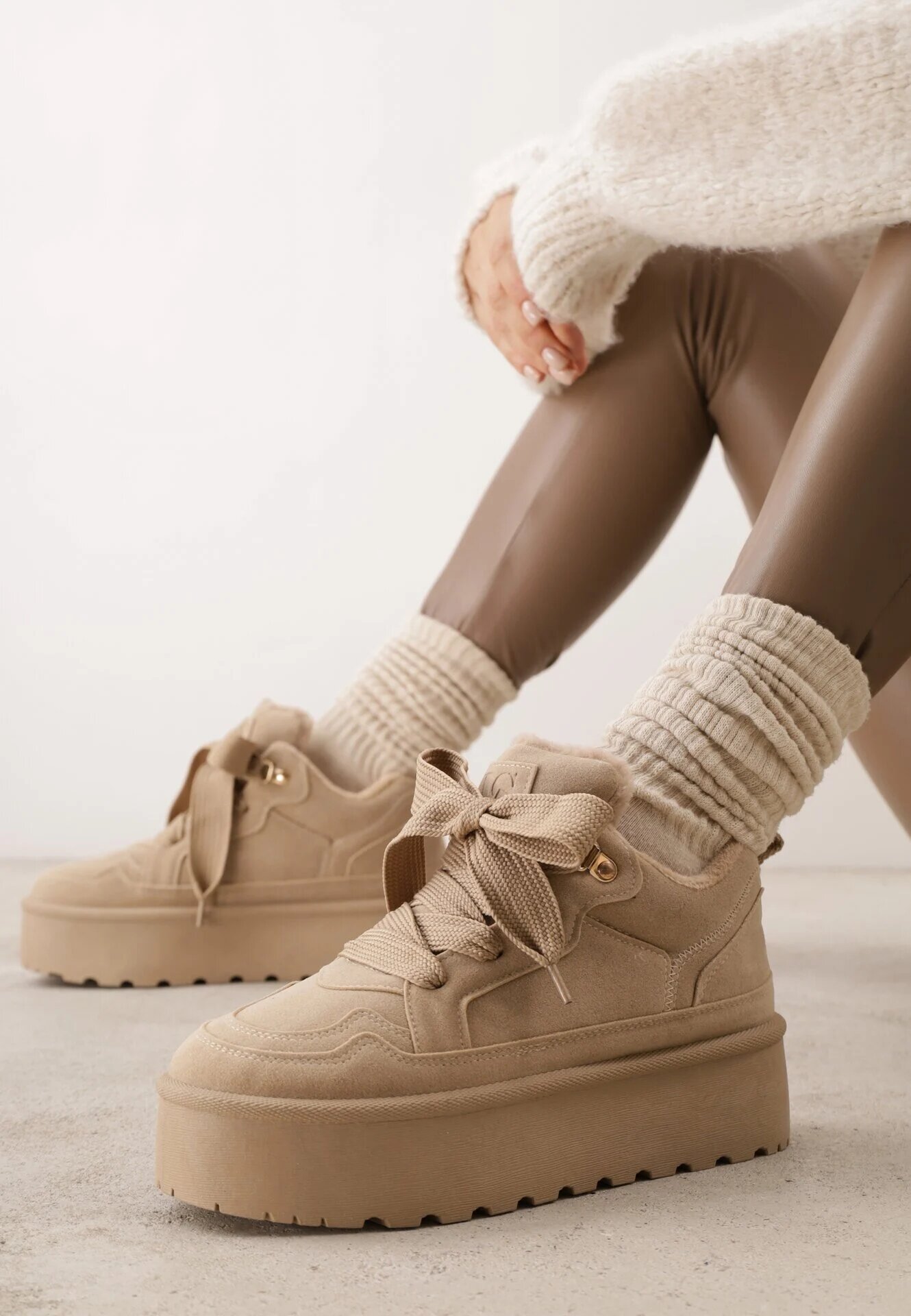 vices Sneakerși Bej închis pe Platformă cu Blană Decorativă Nalirea
