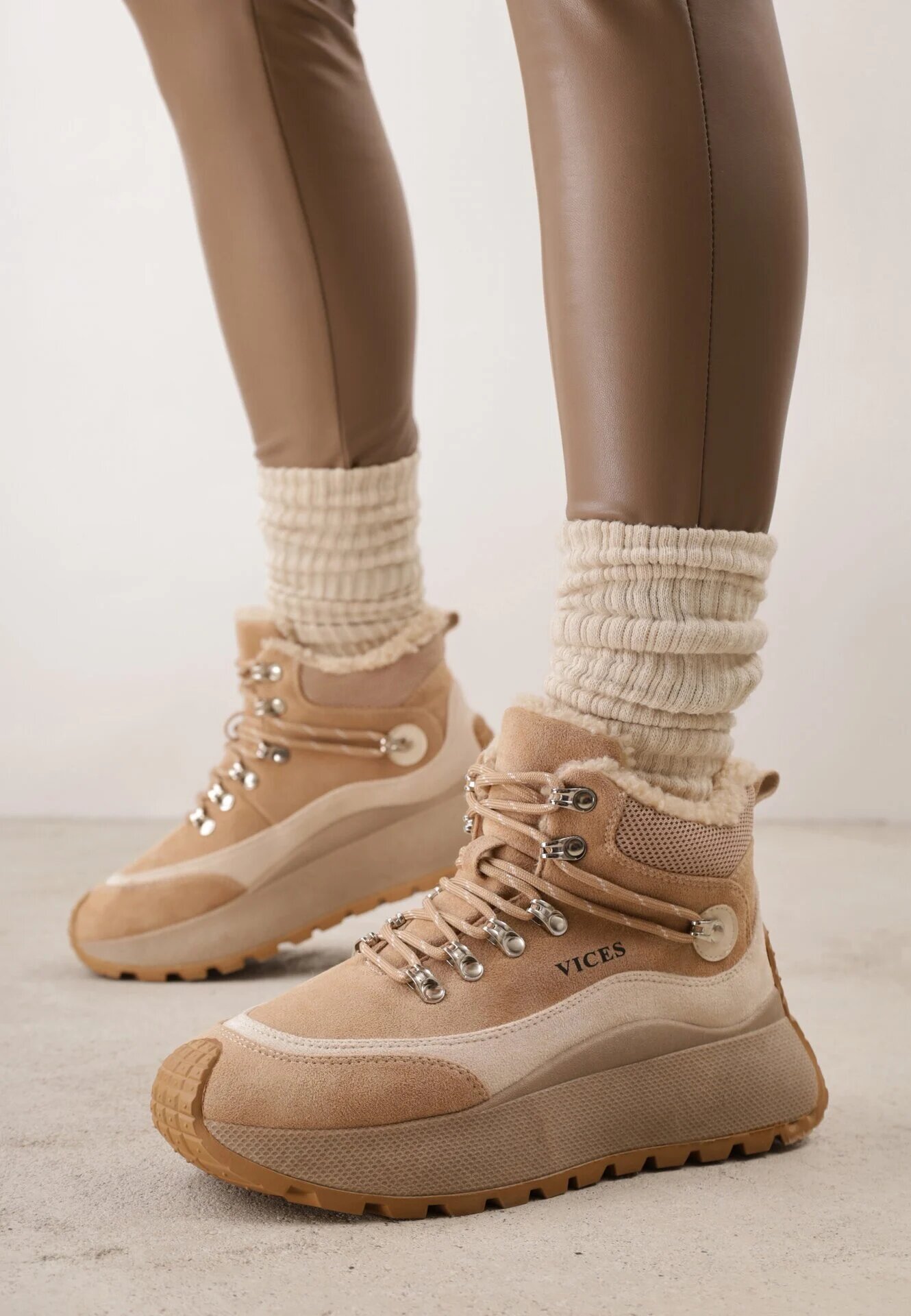 vices Sneakersi Ghete de zăpadă Bej închis Sportivi cu Talpă Groasă Nellsana