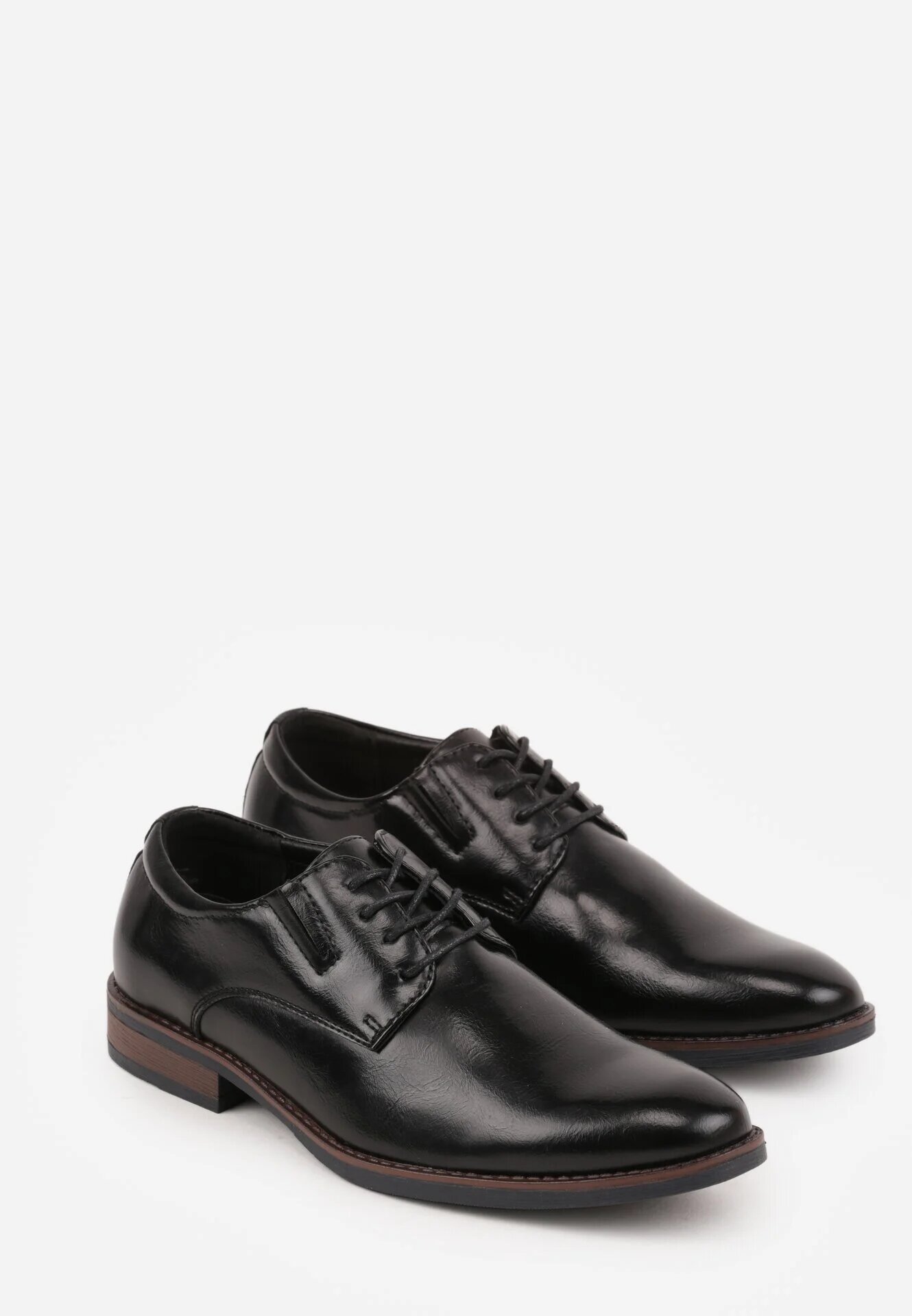 vico Pantofi Eleganti Negre cu Branț din Piele și Inserție Geometrică Everis