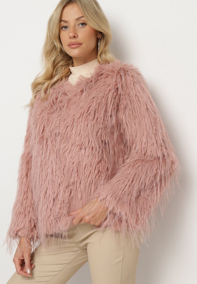 wool fashion Jachetă Roz de blană cu croi drept încheiată cu copci Siarale