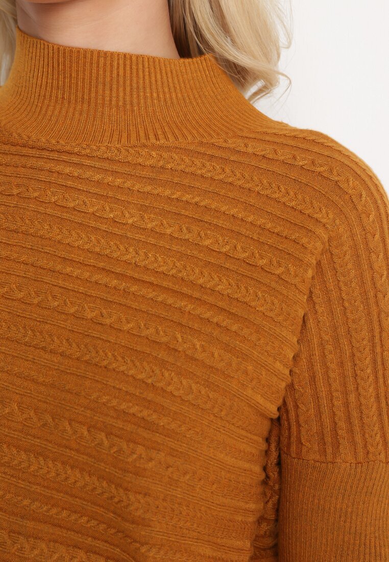 wool fashion Pulover Maro deschis cu Lână cu Croială Asimetrică cu Imprimeu în Relief Sarositte