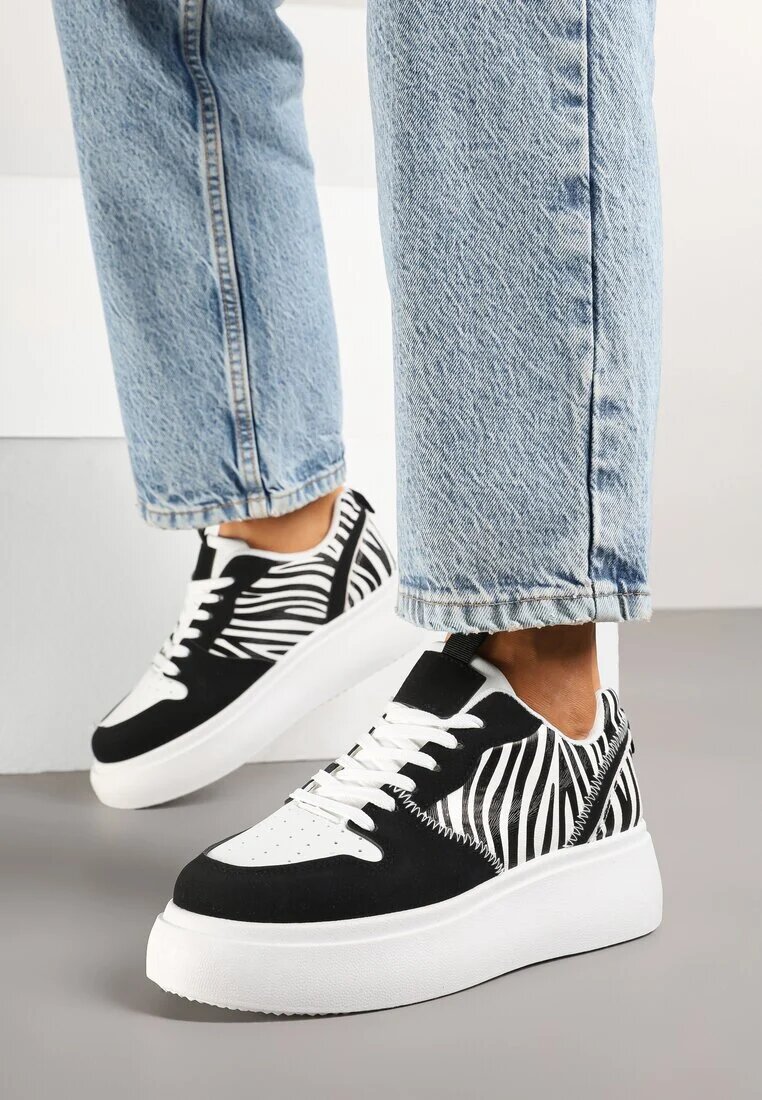 yesmile Sneakers Negri și Albi pe Platformă cu Cusături Decorative Perforații și Imprimeu Zebră Senaleira