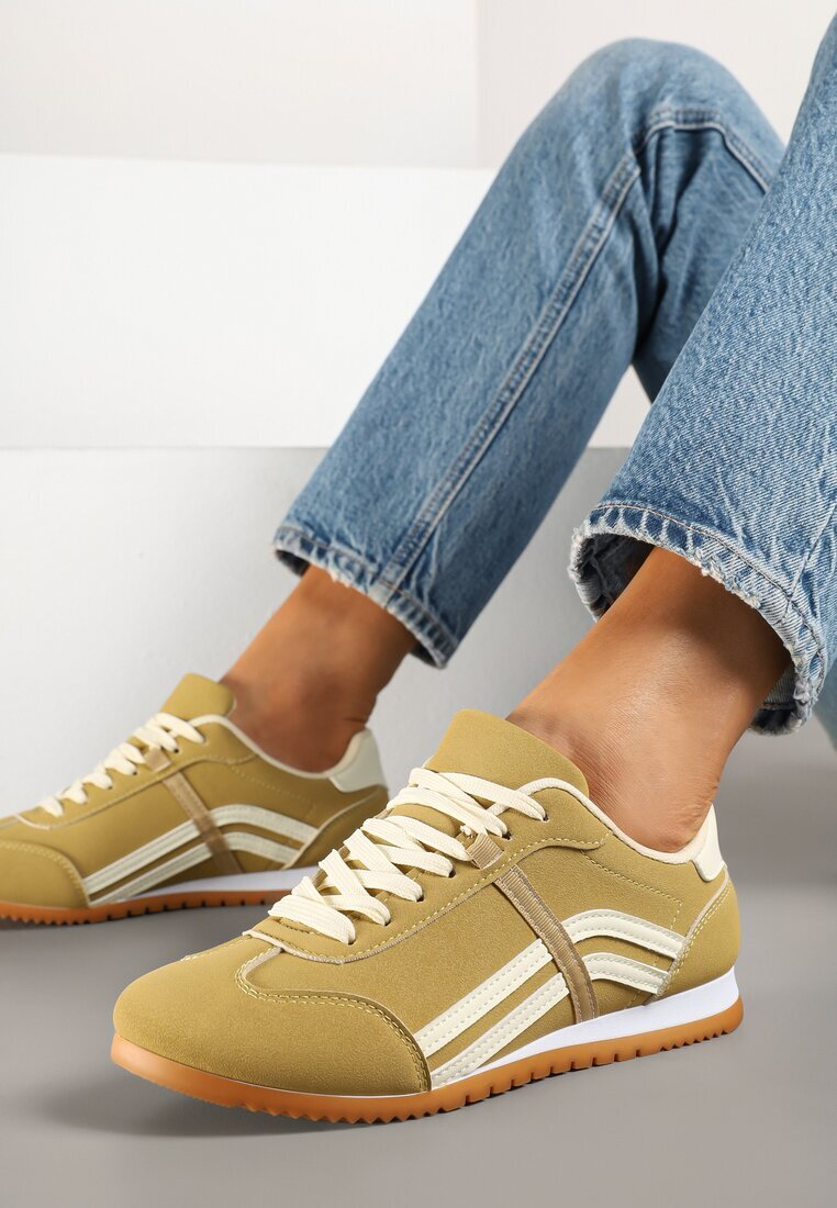 yolera Adidași Galbene cu Cusături și Benzi Decorative pe Lateral Beniffa