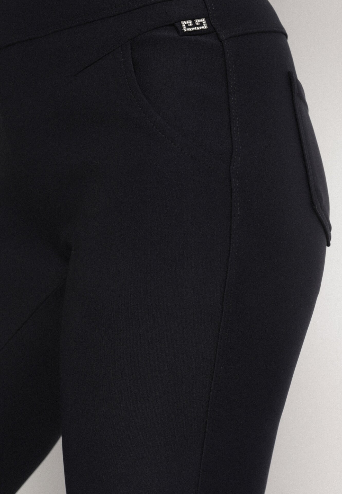 yu & me Pantaloni Bleumarin cu croială ajustată cu elastic în talie și cu talie înaltă Selbia