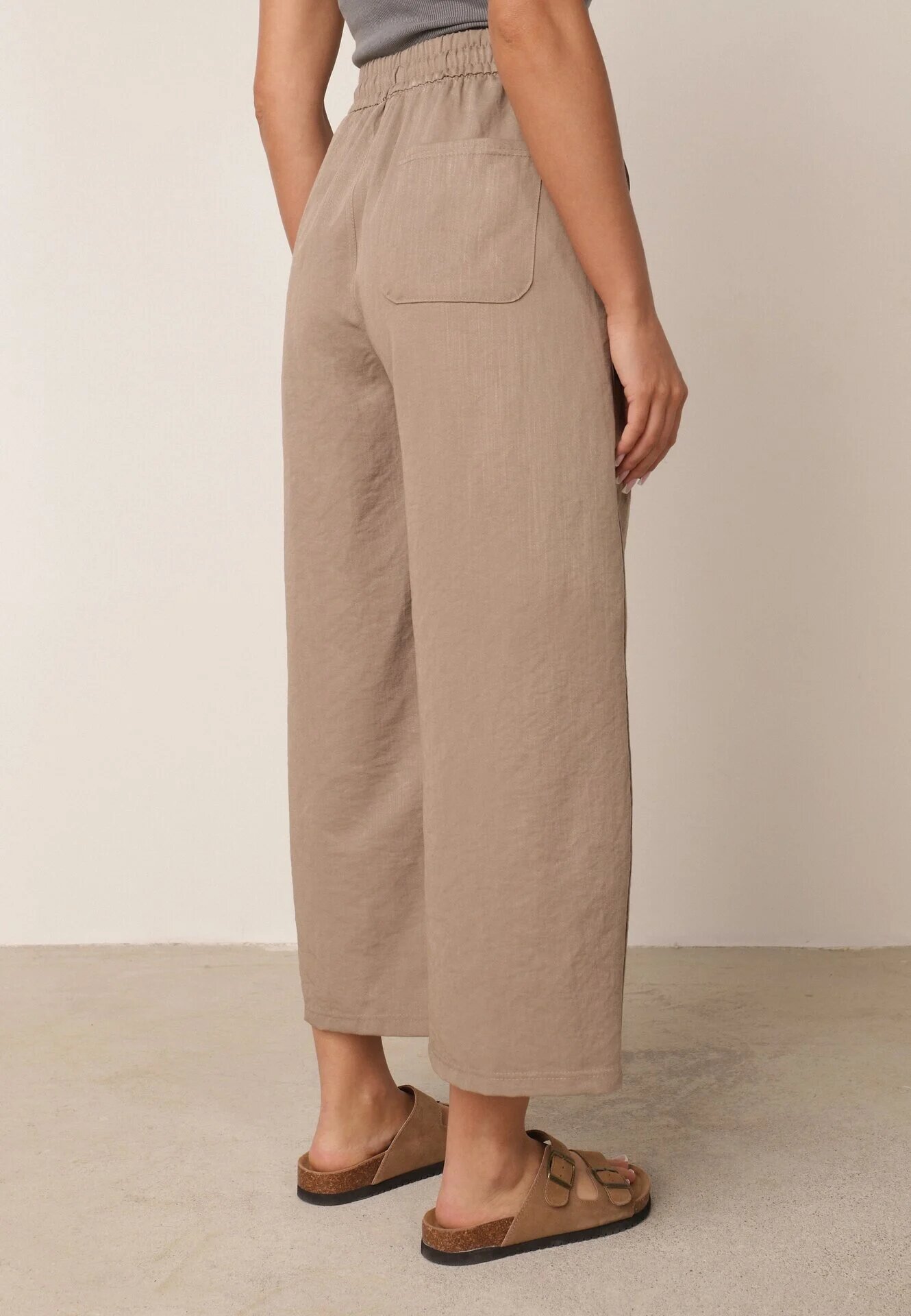yu & me Pantaloni Casual cu croială Barrel cu talie înaltă și șnur în talie Kosma Bej