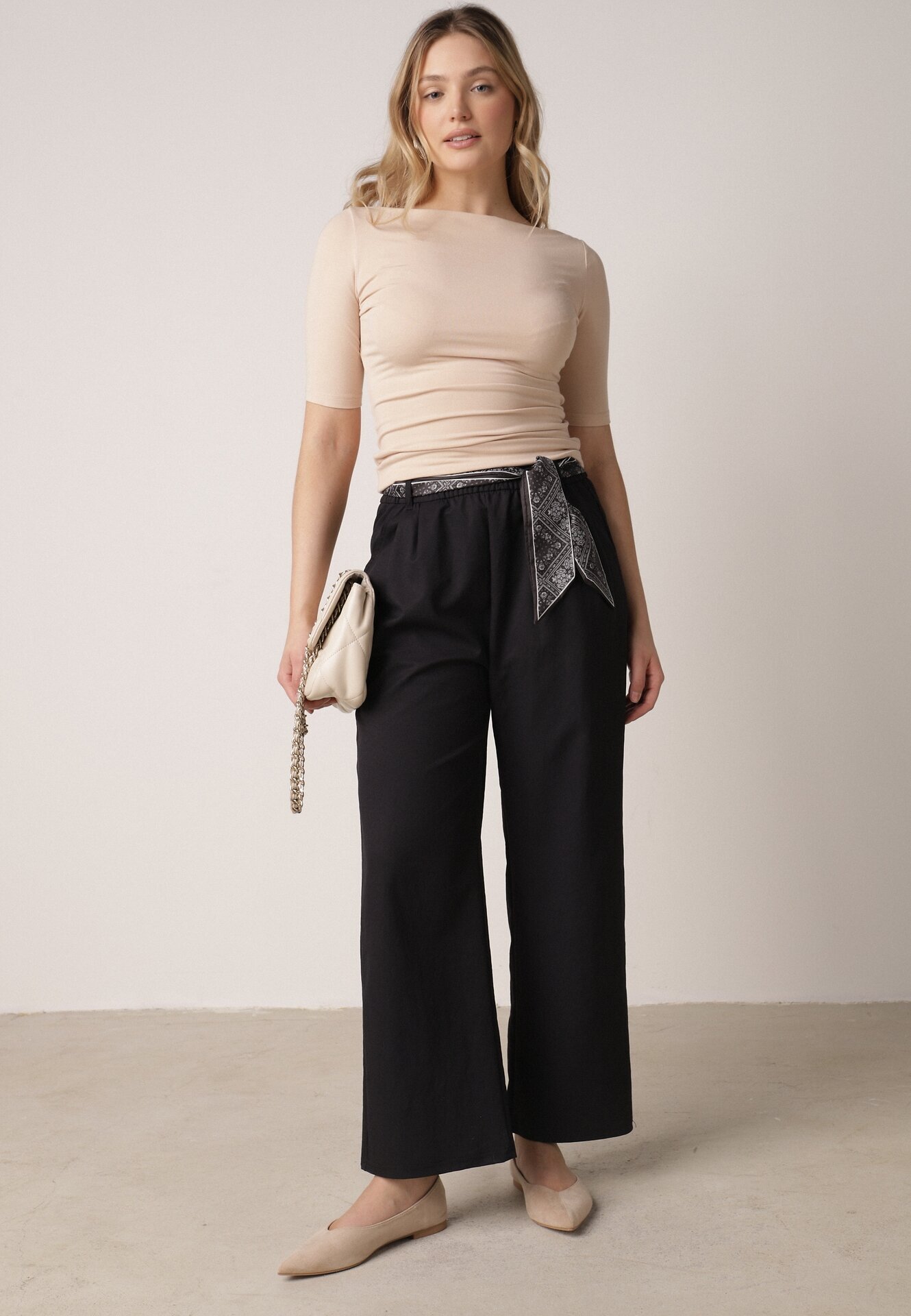 yu & me Pantaloni eleganți albaștri din bumbac și viscoză cu o curea-eșarfă din material Vetina