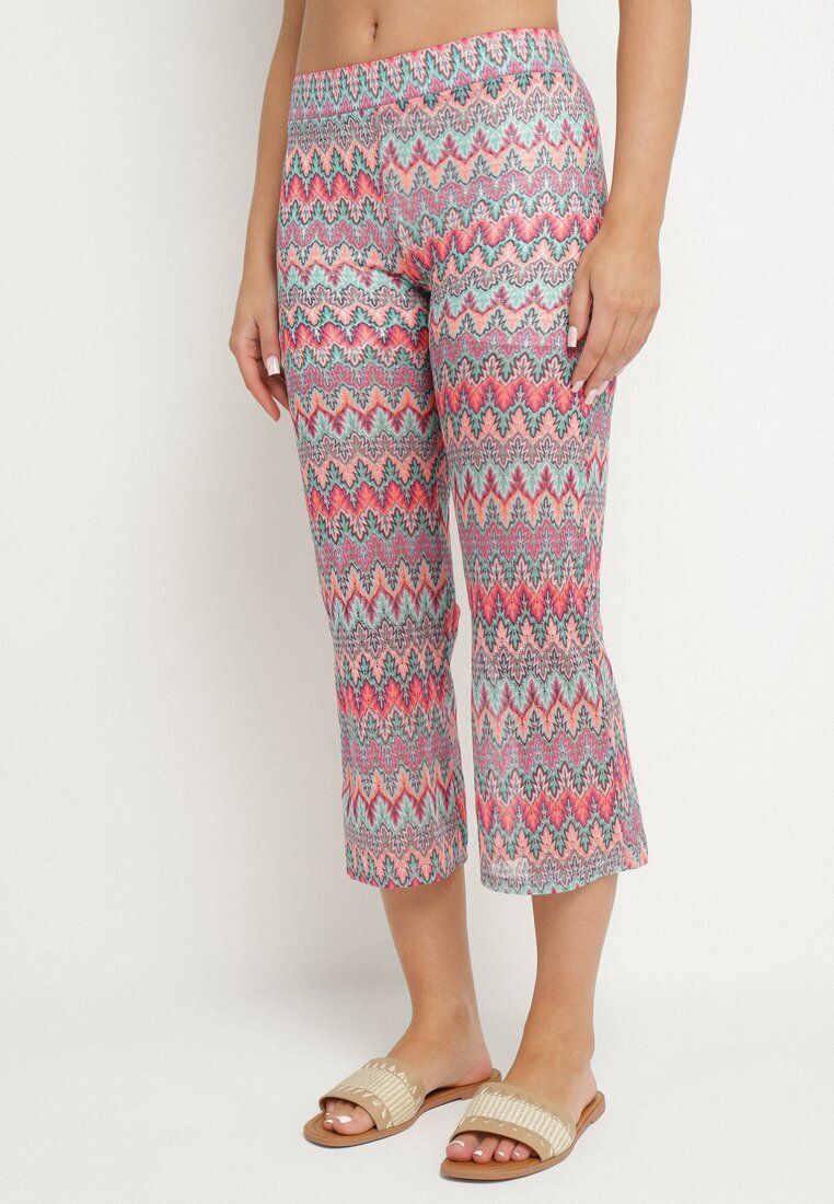 yu & me Pantaloni Fuchsia evazați cu model geometric Novivana
