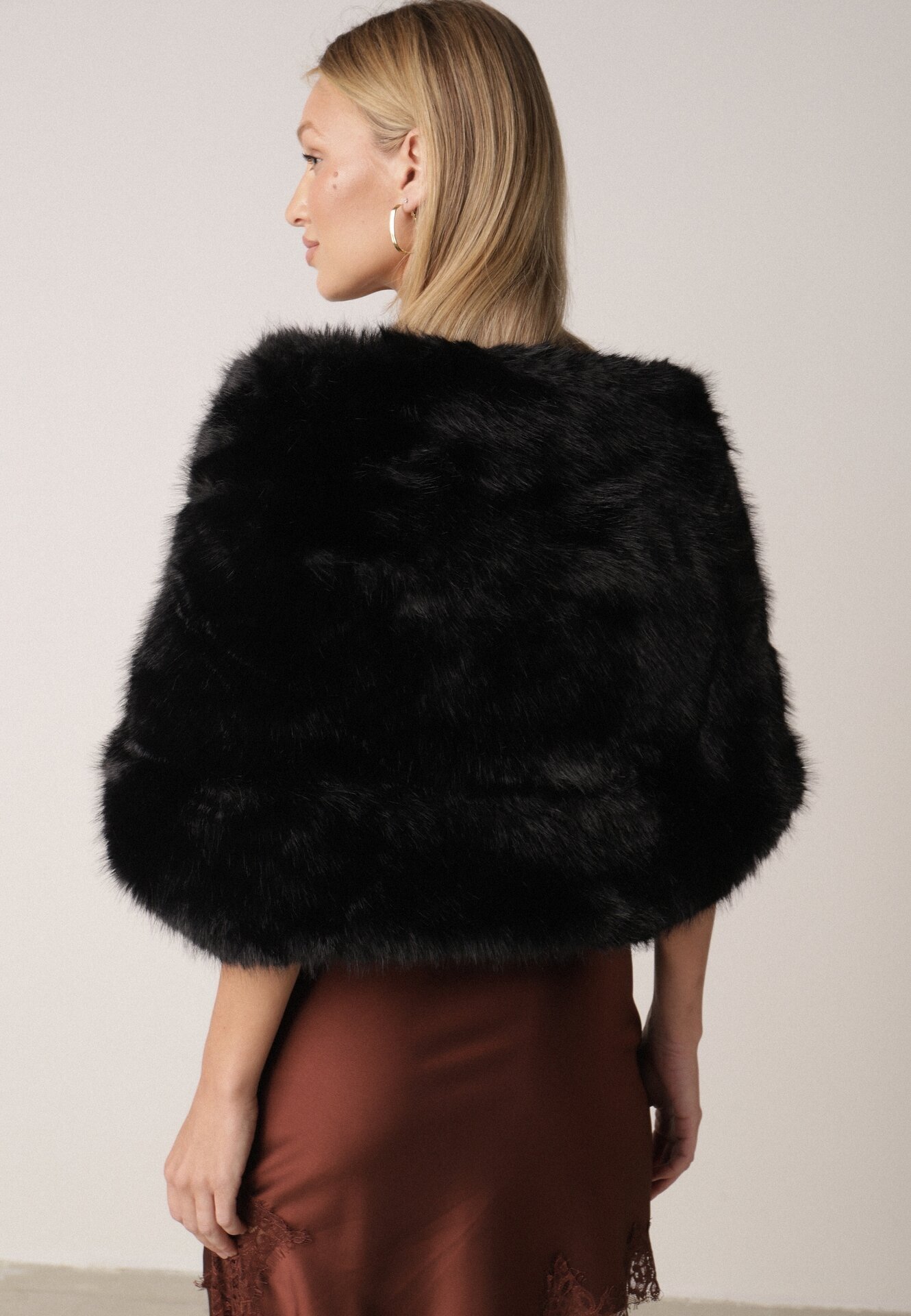 yu & me Poncho Negru
