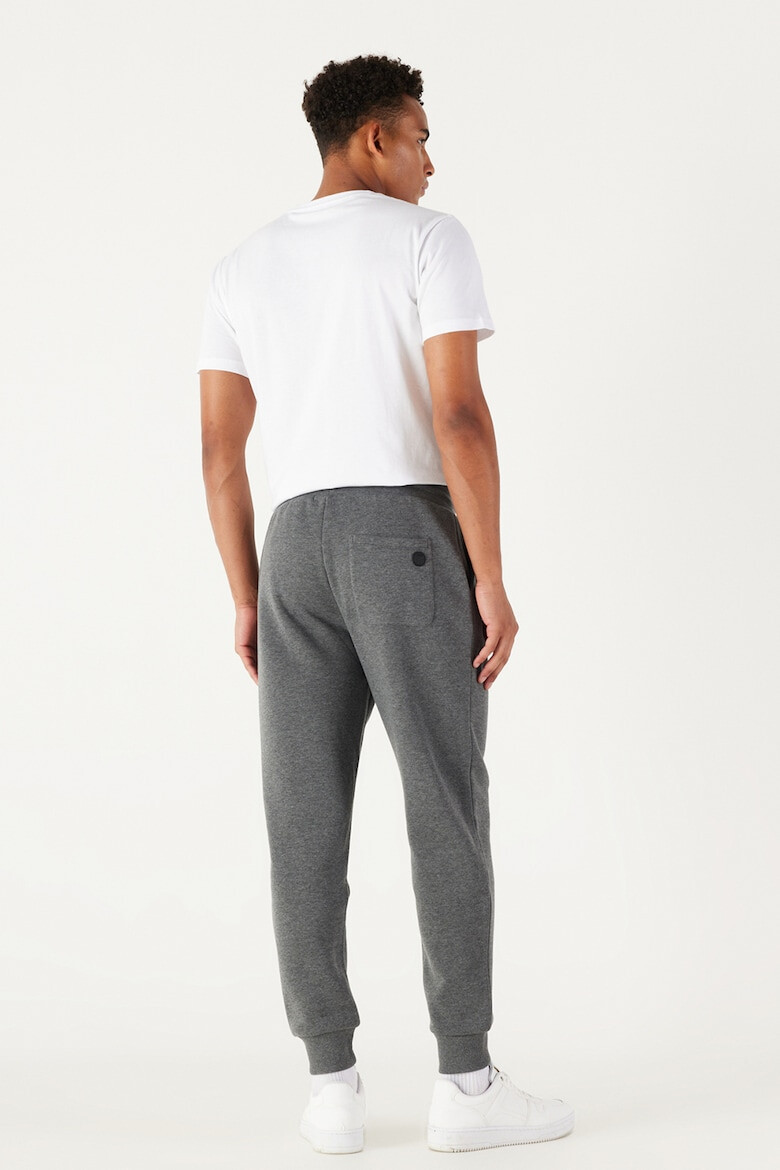 AC&Co Pantaloni de trening regular fit din amestec de bumbac - Pled.ro