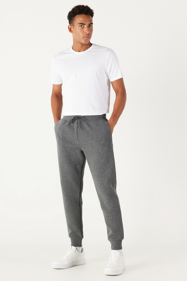 AC&Co Pantaloni de trening regular fit din amestec de bumbac - Pled.ro