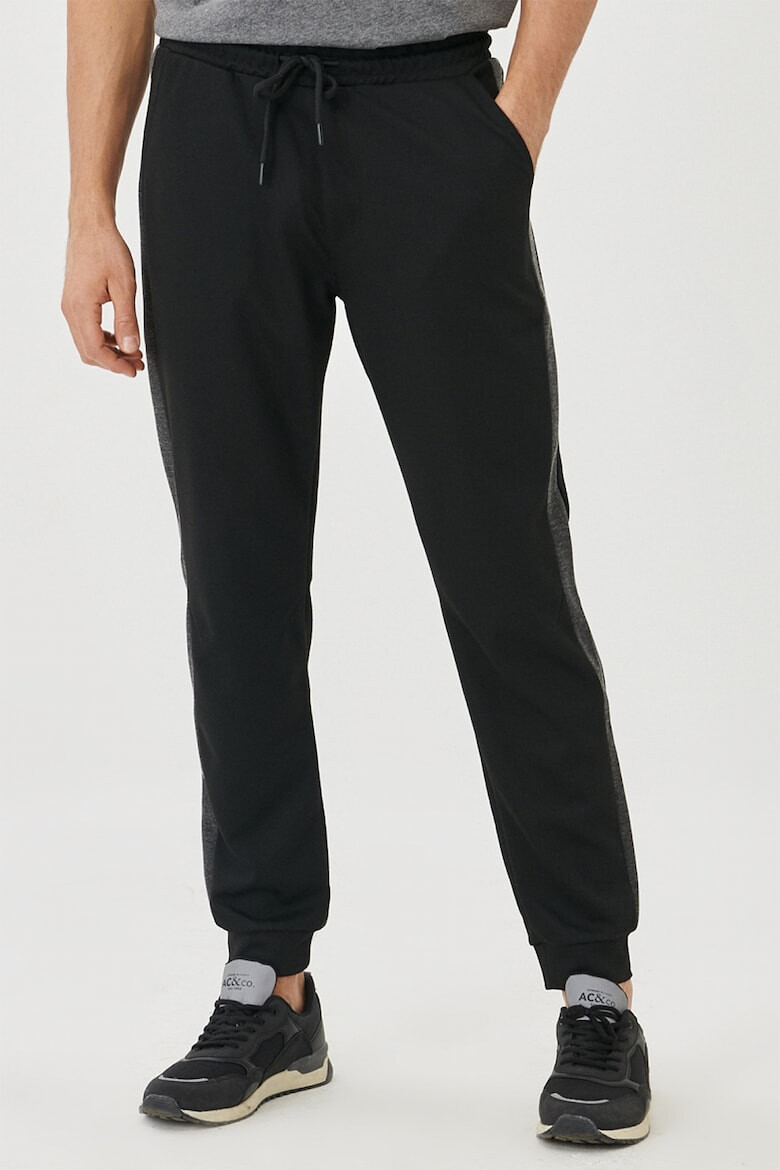 AC&Co Pantaloni sport cu benzi laterale contrastante - Pled.ro