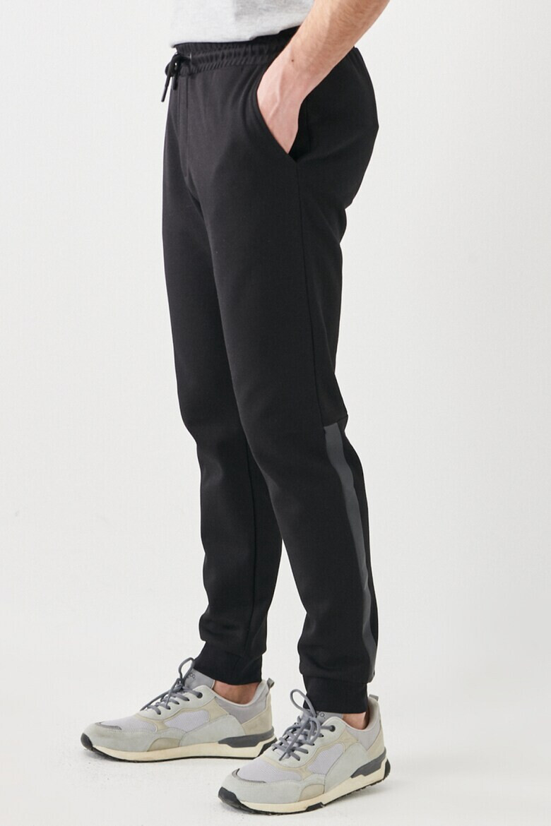 AC&Co Pantaloni sport cu snur in talie - Pled.ro