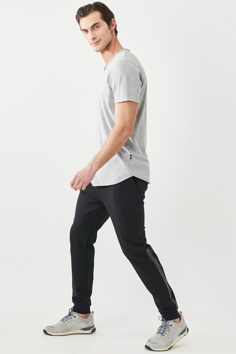 AC&Co Pantaloni sport cu snur in talie - Pled.ro