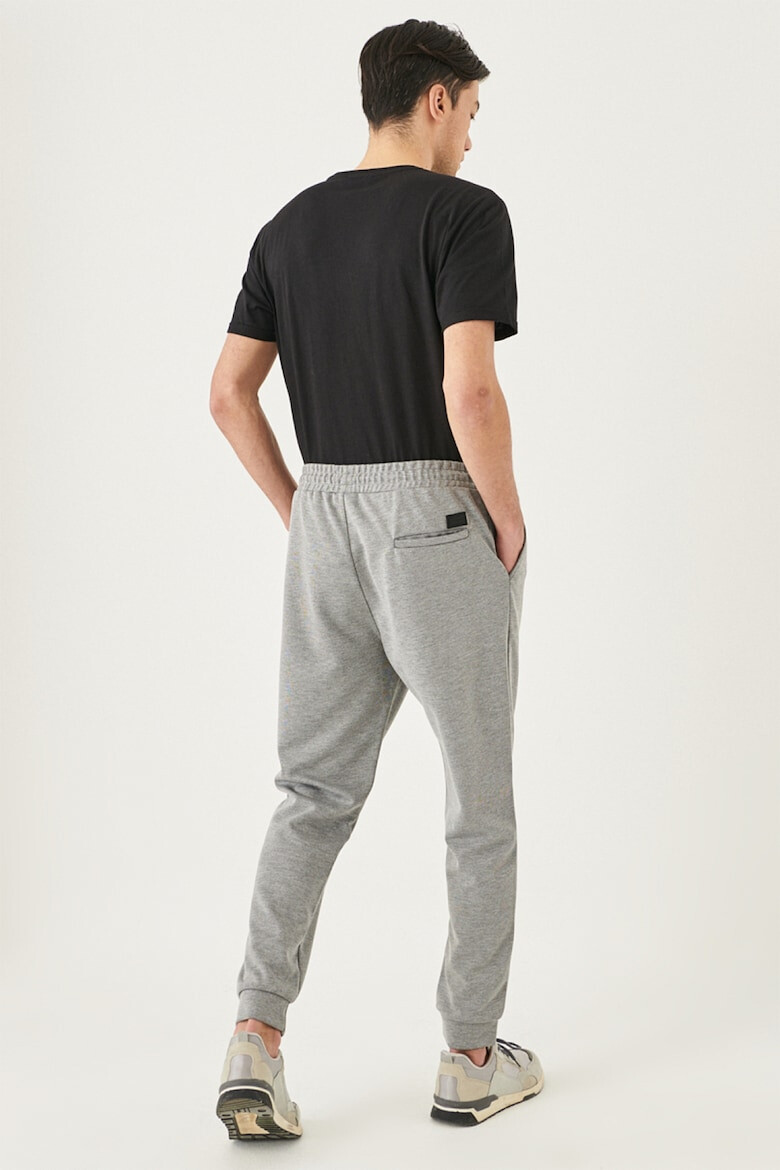 AC&Co Pantaloni sport cu snur si buzunare oblice - Pled.ro