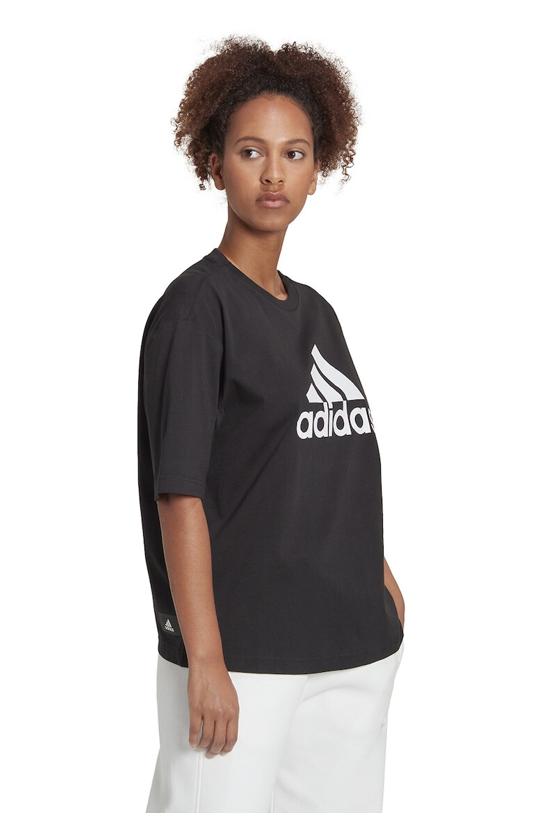 adidas Sportswear Tricou cu decolteu la baza gatului si imprimeu logo - Pled.ro