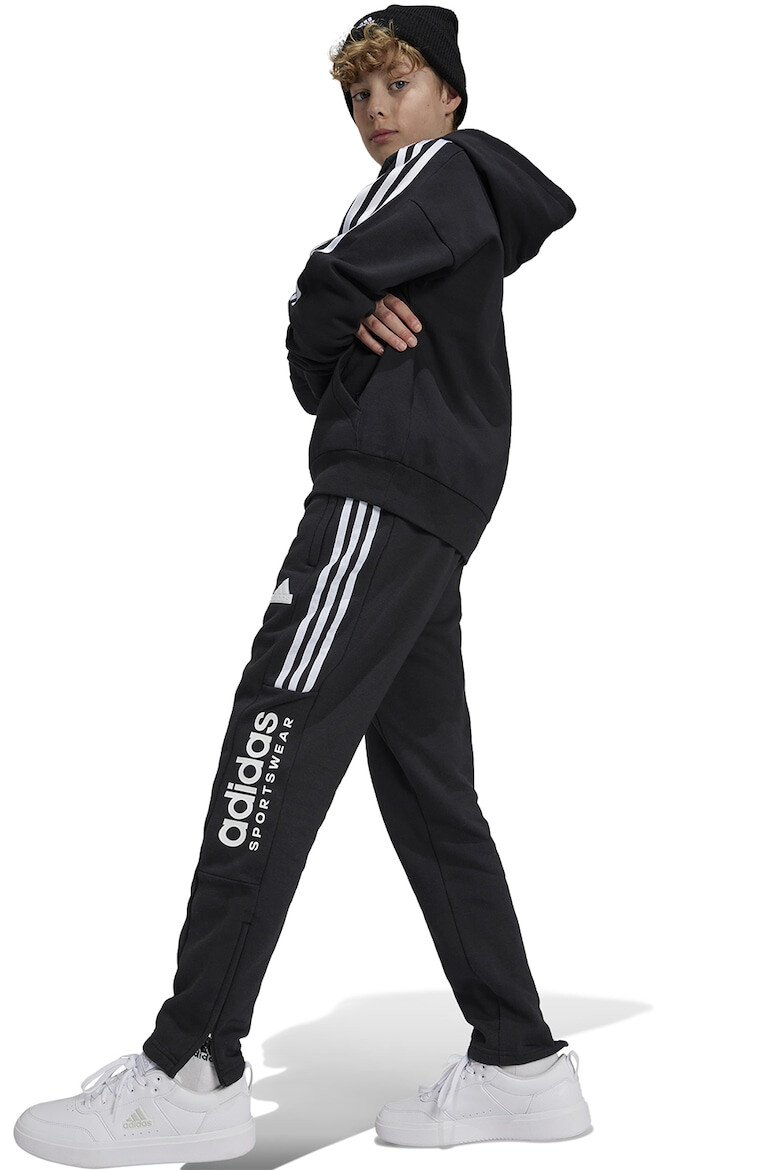 adidas Sportswear Pantaloni de trening cu imprimeu logo si buzunare laterale - Pled.ro