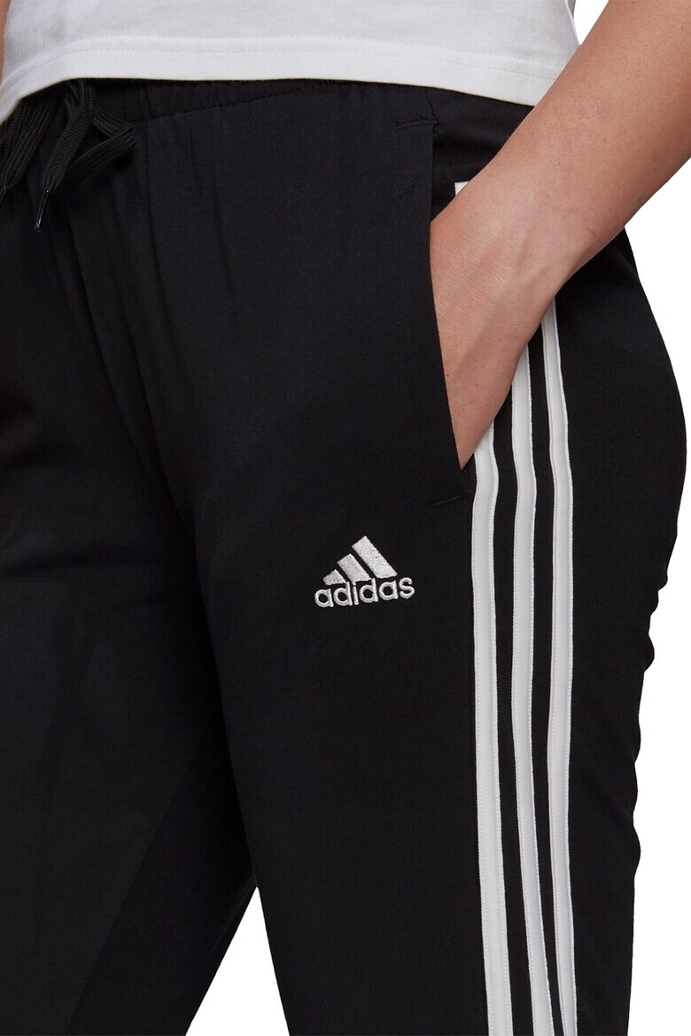 adidas Sportswear Pantaloni sport slim fit cu margini striate Essentials - Pled.ro