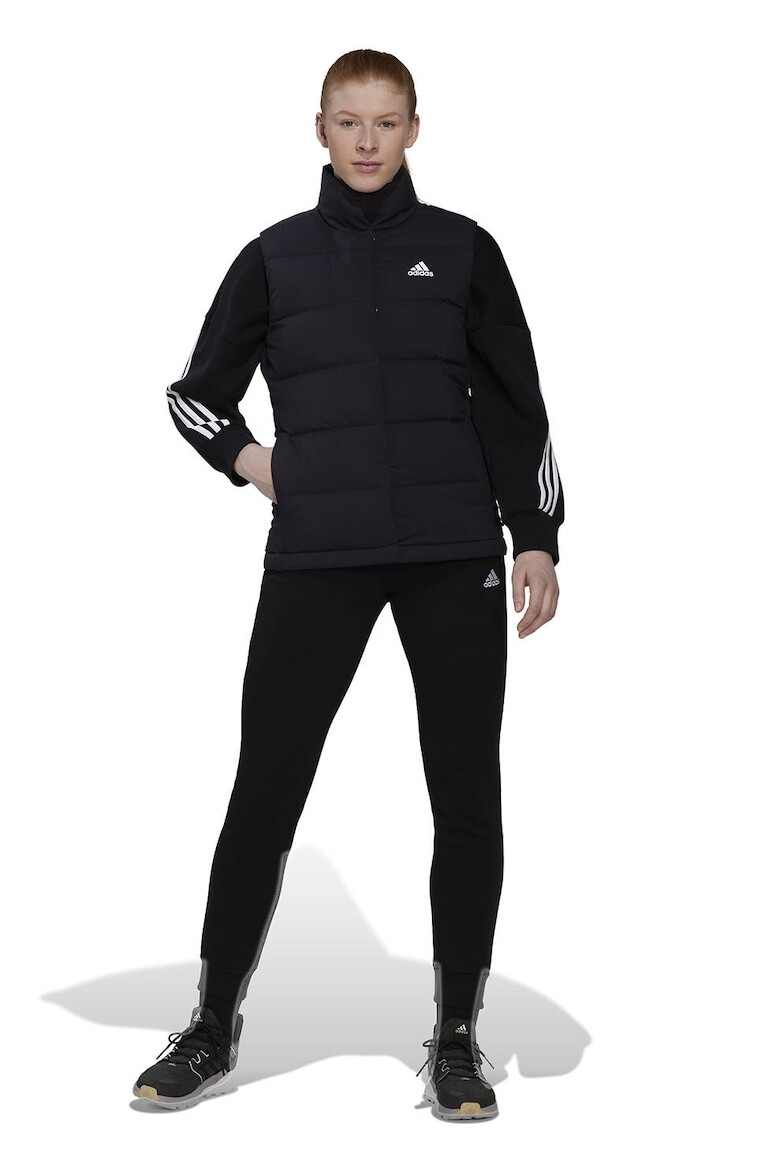 adidas Sportswear Vesta slim fit impermeabila cu puf Helionic - Pled.ro