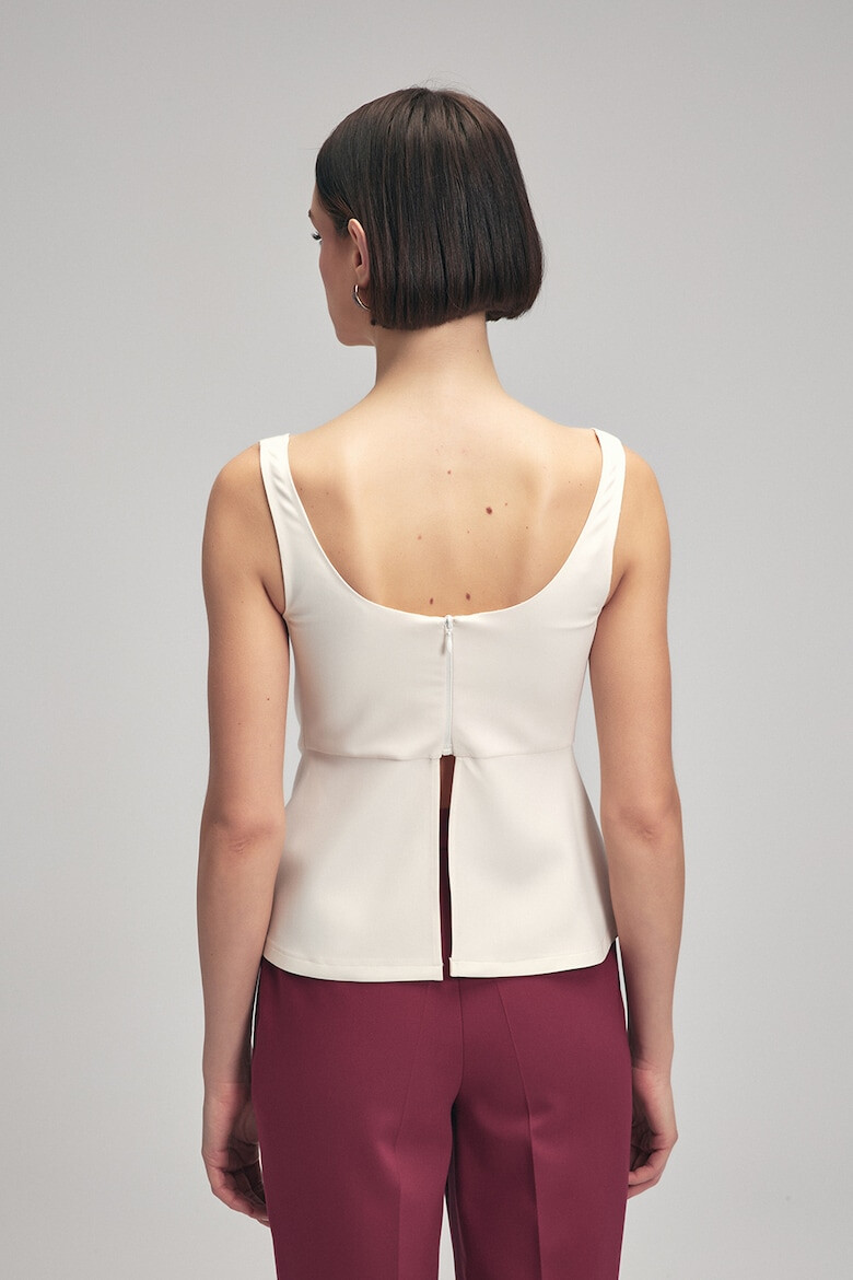 adL Top cu peplum cu deciolteu rotunjit - Pled.ro