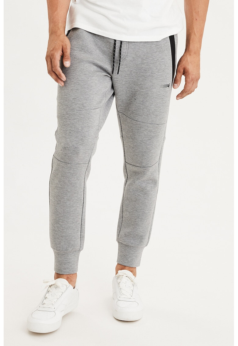 American Eagle Pantaloni jogger conici cu snur in talie - Pled.ro