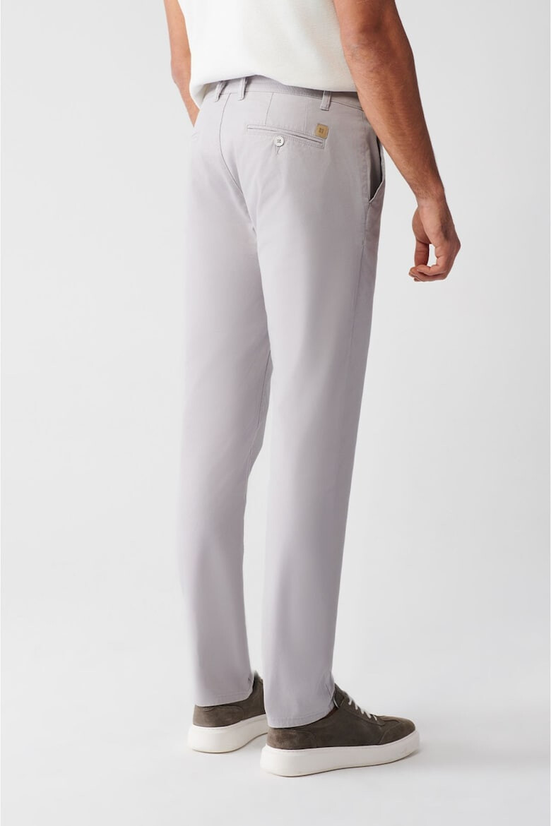 Avva Pantaloni chino slim fit din material elastic - Pled.ro