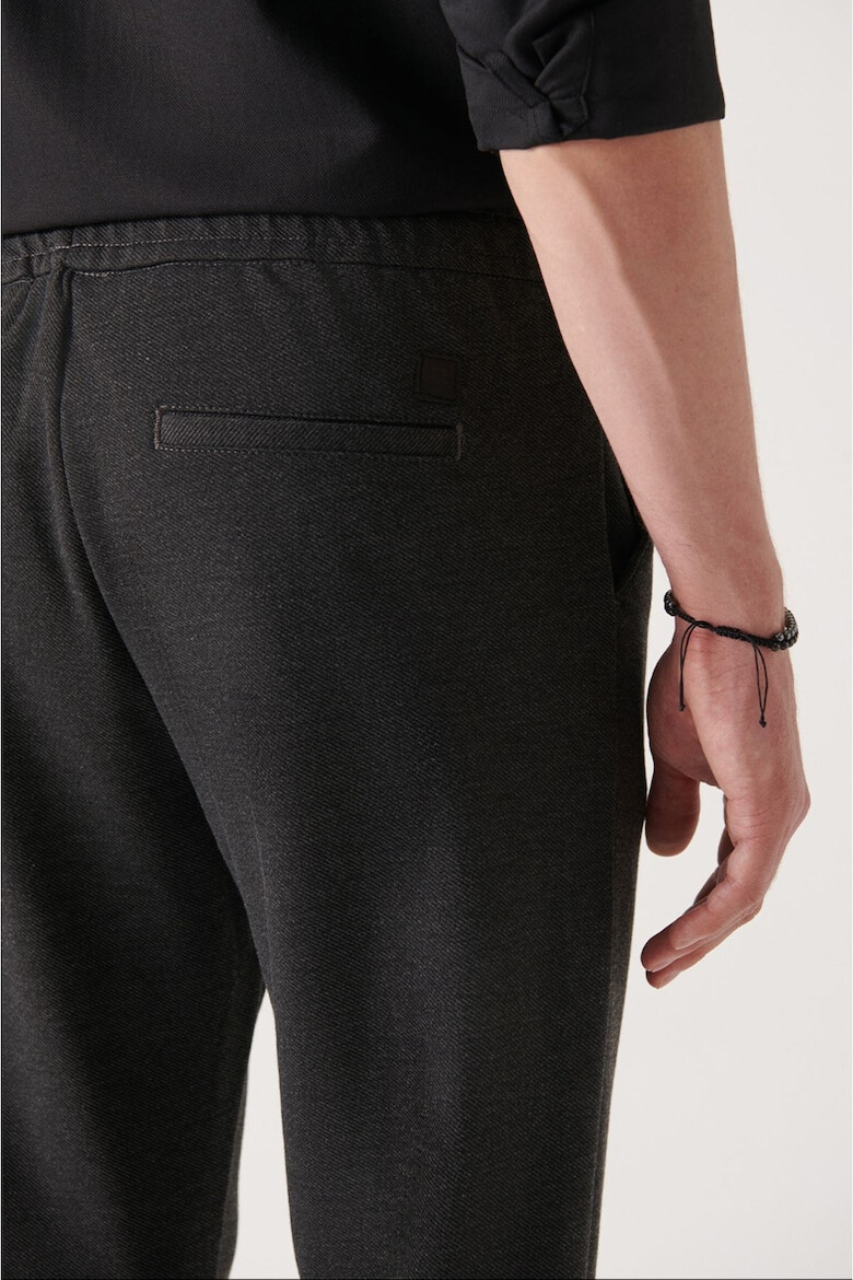 Avva Pantaloni jogger conici cu pensa frontala - Pled.ro