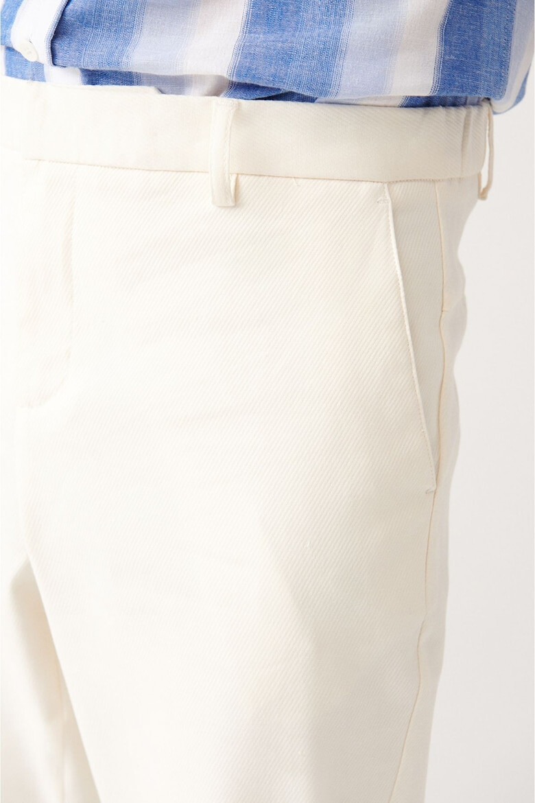 Avva Pantaloni chino relaxed fit din amestec de in - Pled.ro